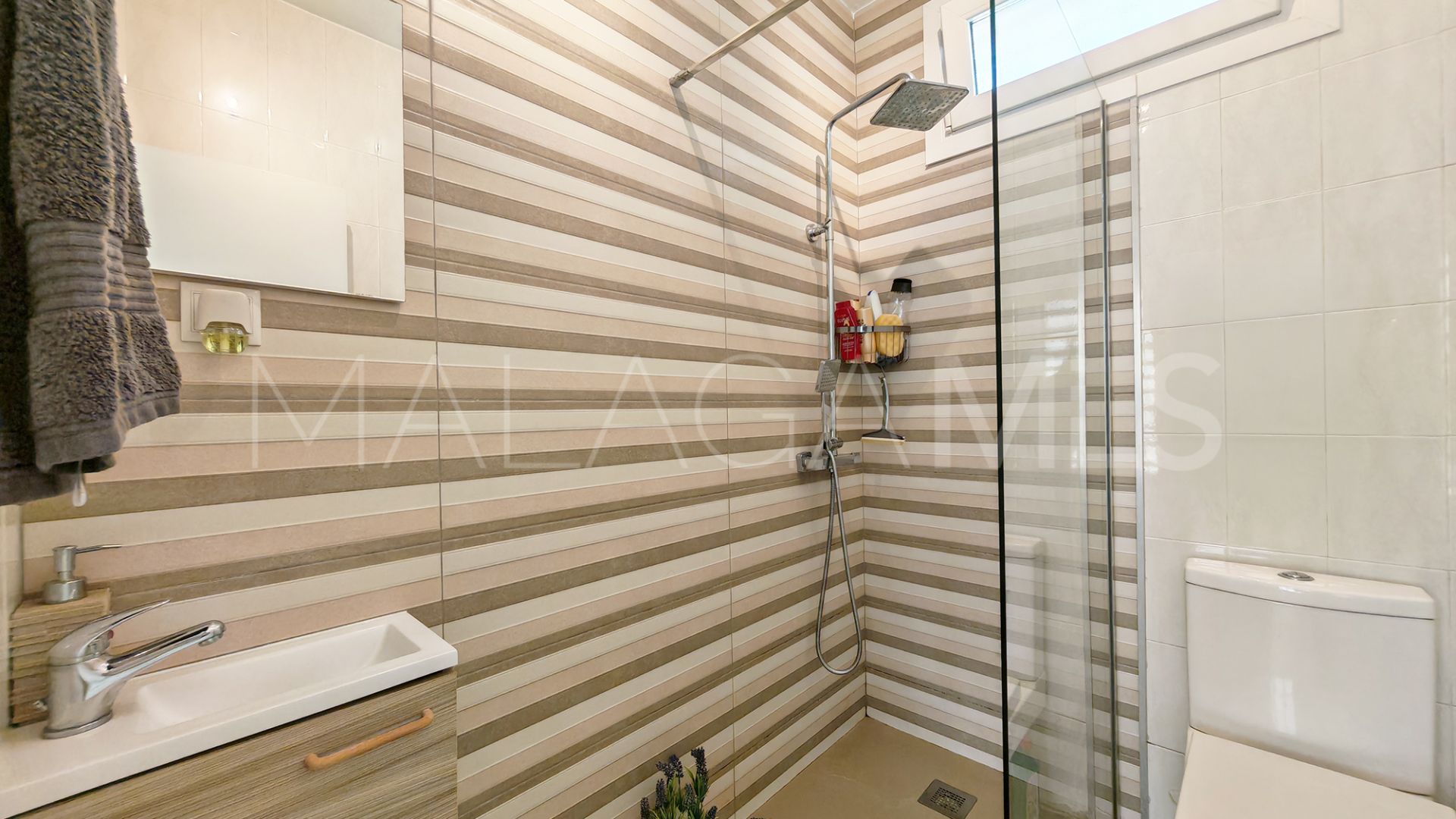 For sale Calahonda villa with 3 bedrooms