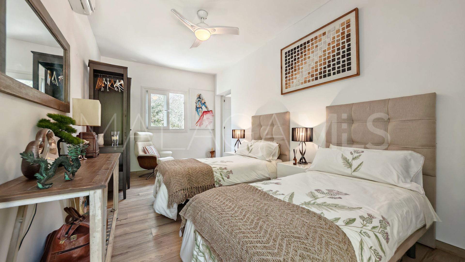 For sale Calahonda villa with 3 bedrooms
