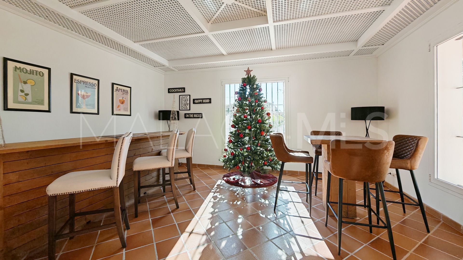 Villa for sale in Las Chapas