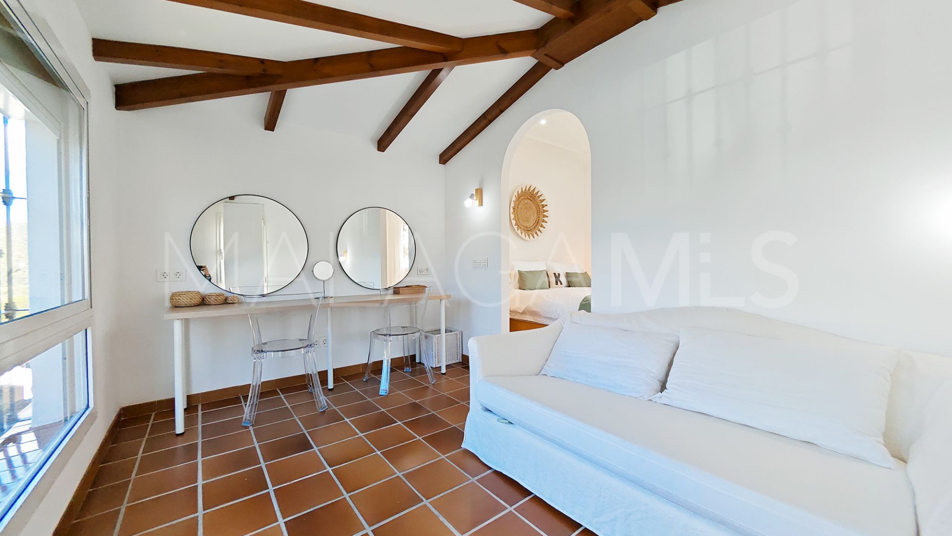 Villa for sale in Las Chapas