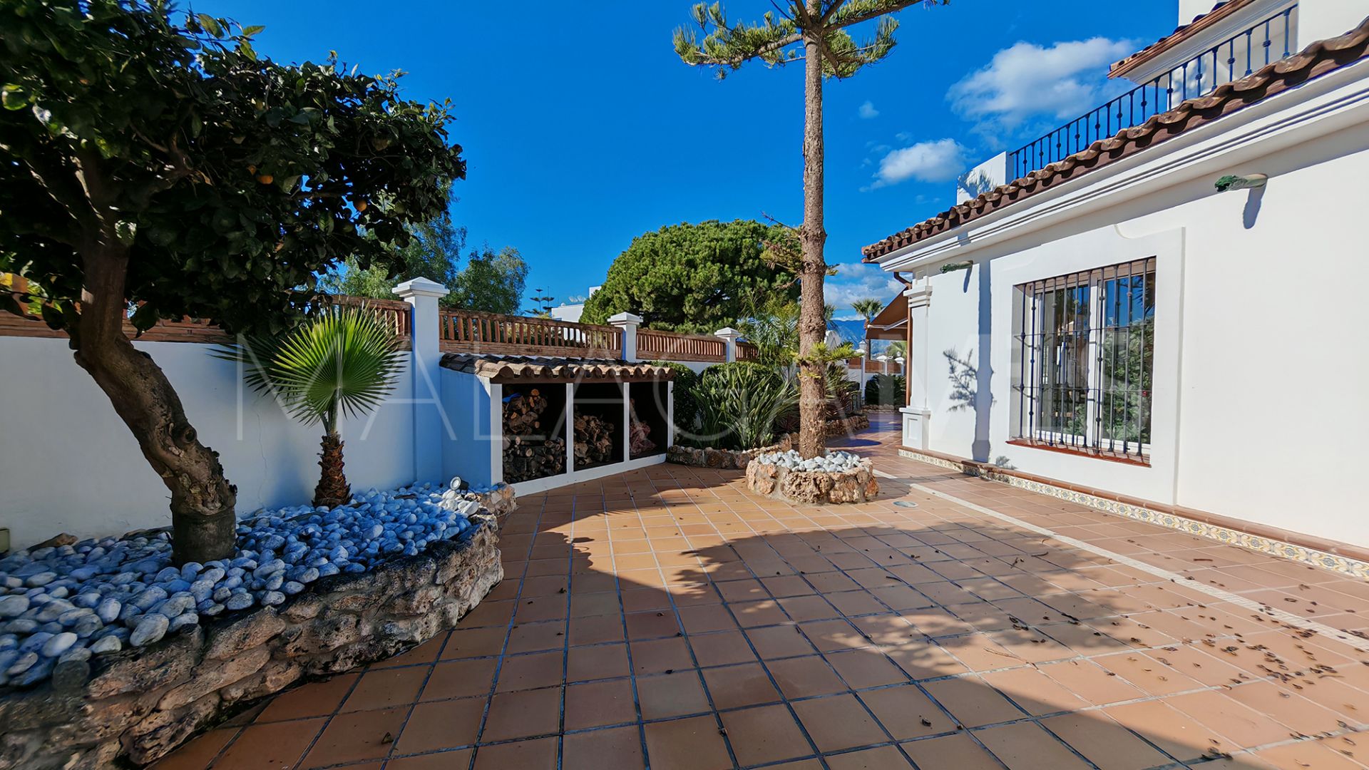Villa for sale in Las Chapas