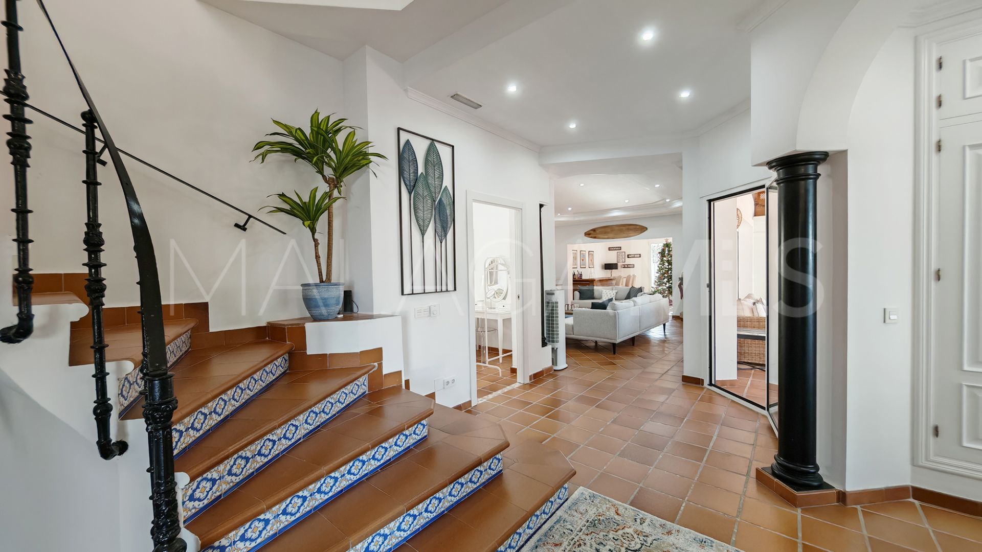 Villa for sale in Las Chapas