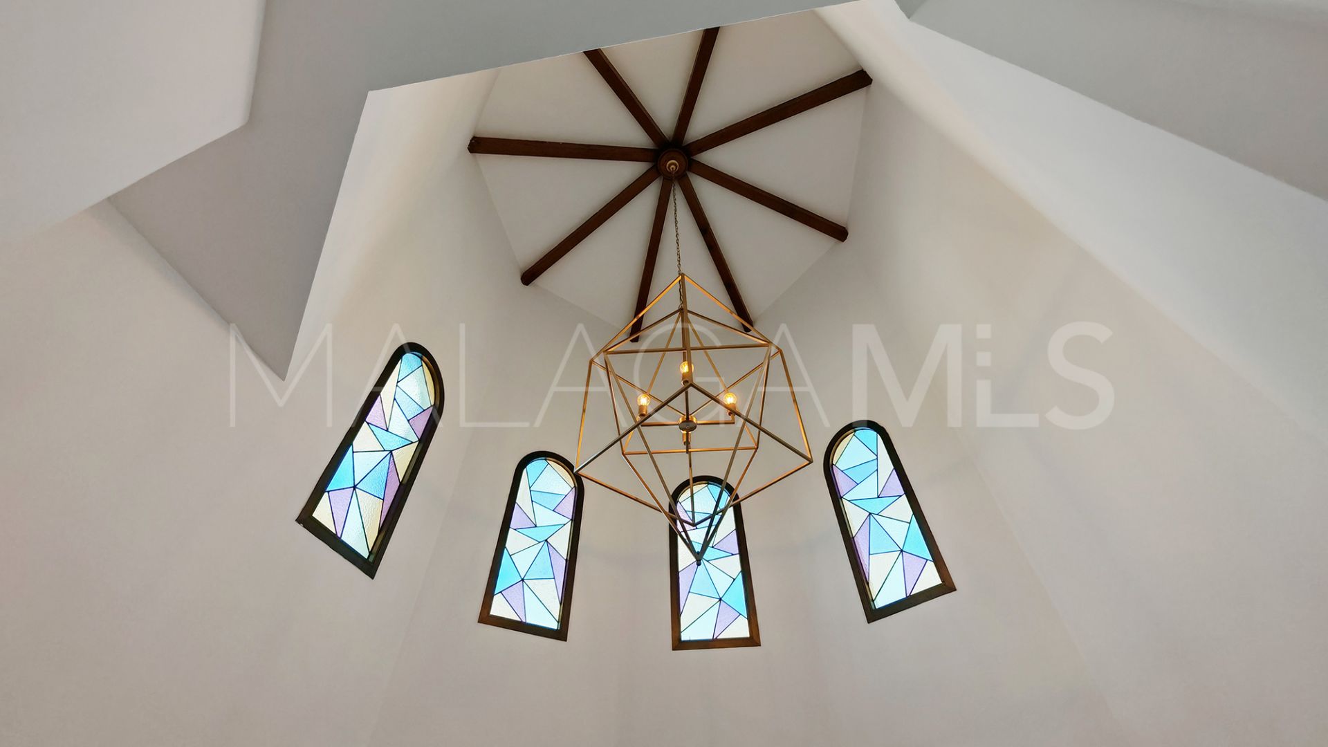 Villa for sale in Las Chapas