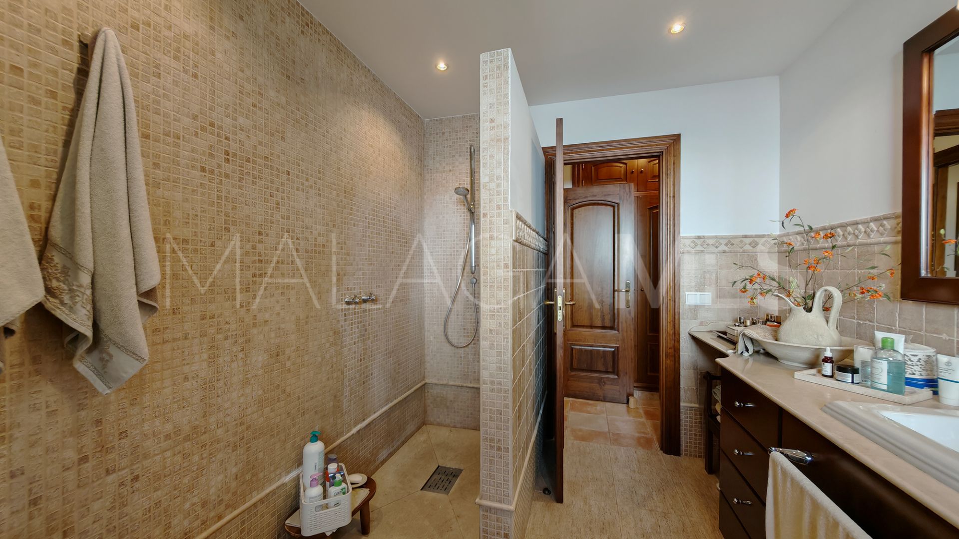 Villa for sale in Mijas Golf