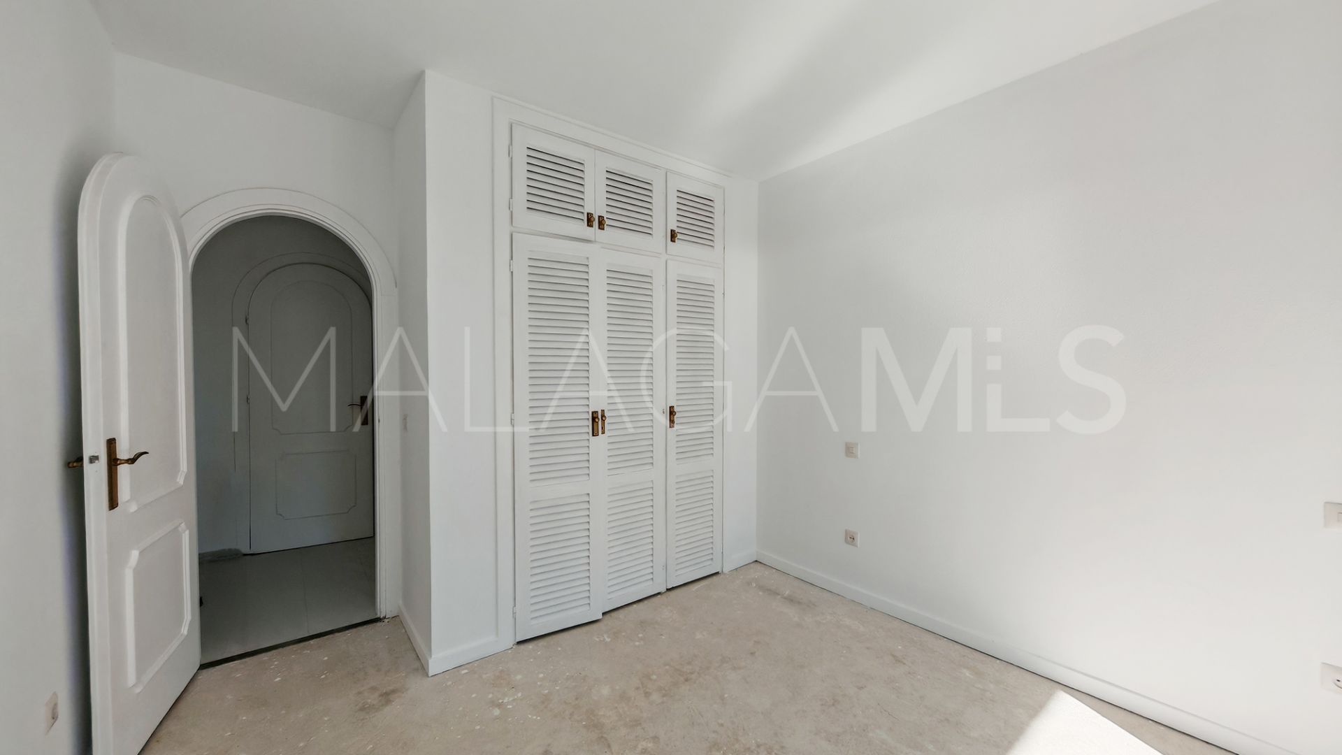 Maison de ville for sale in Cabopino