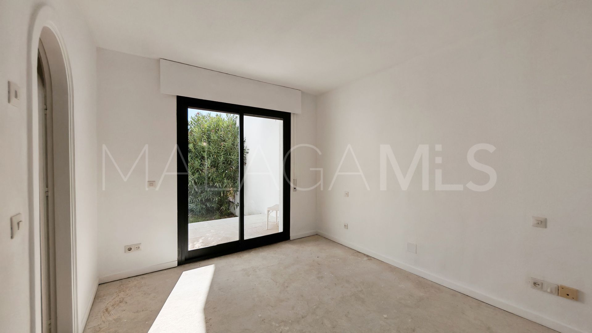 Maison de ville for sale in Cabopino