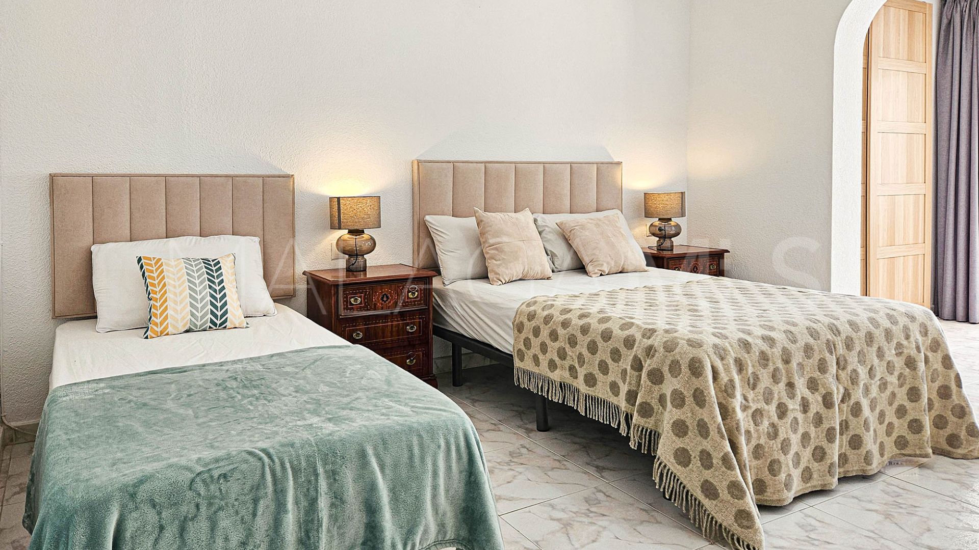 Villa for sale in Riviera del Sol