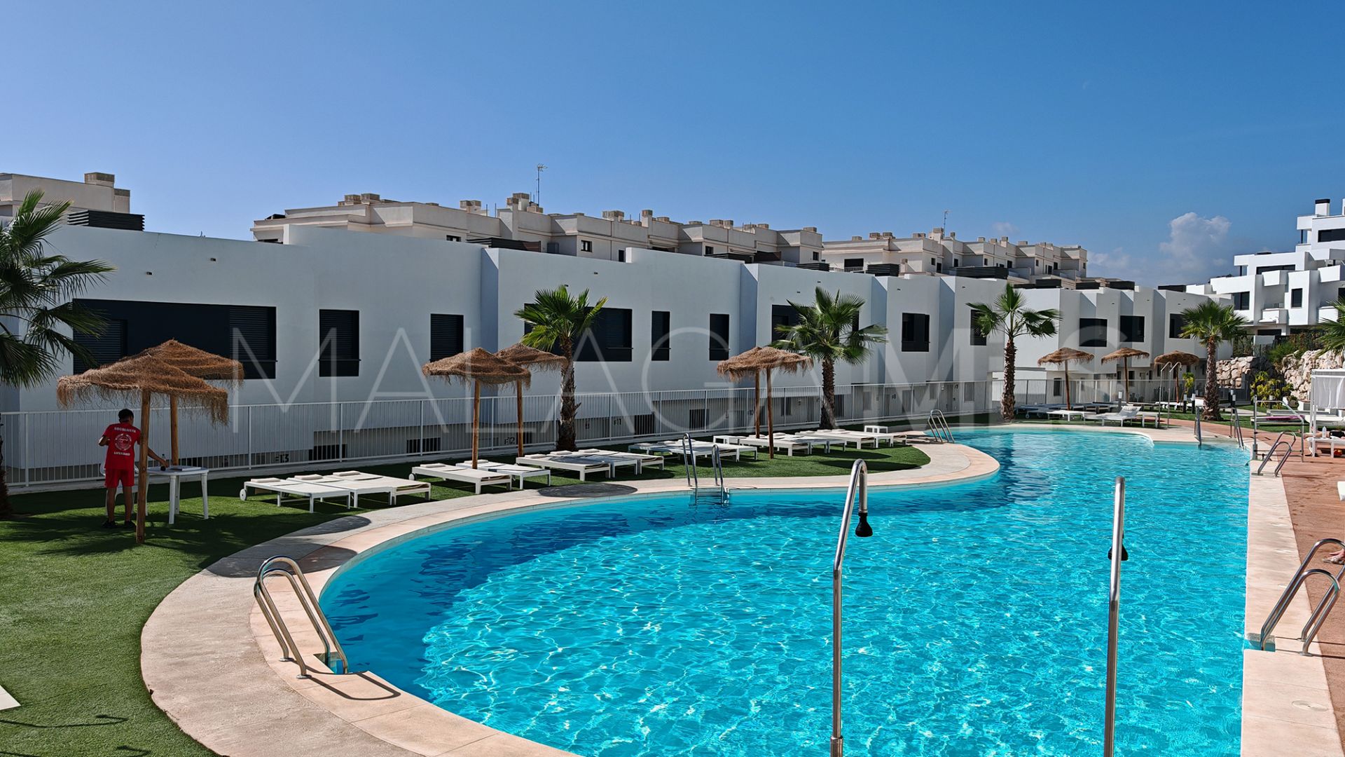 Adosado for sale in Cala de Mijas with 4 bedrooms