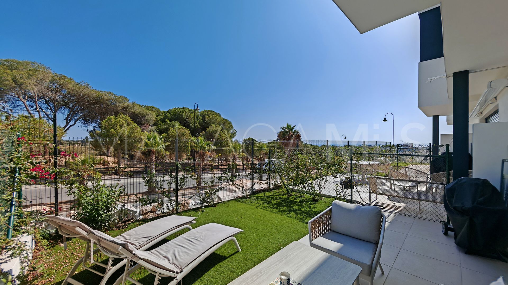 Adosado for sale in Cala de Mijas with 4 bedrooms