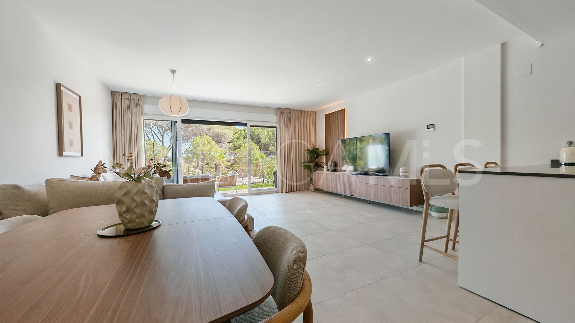 Adosado for sale in Cala de Mijas with 4 bedrooms