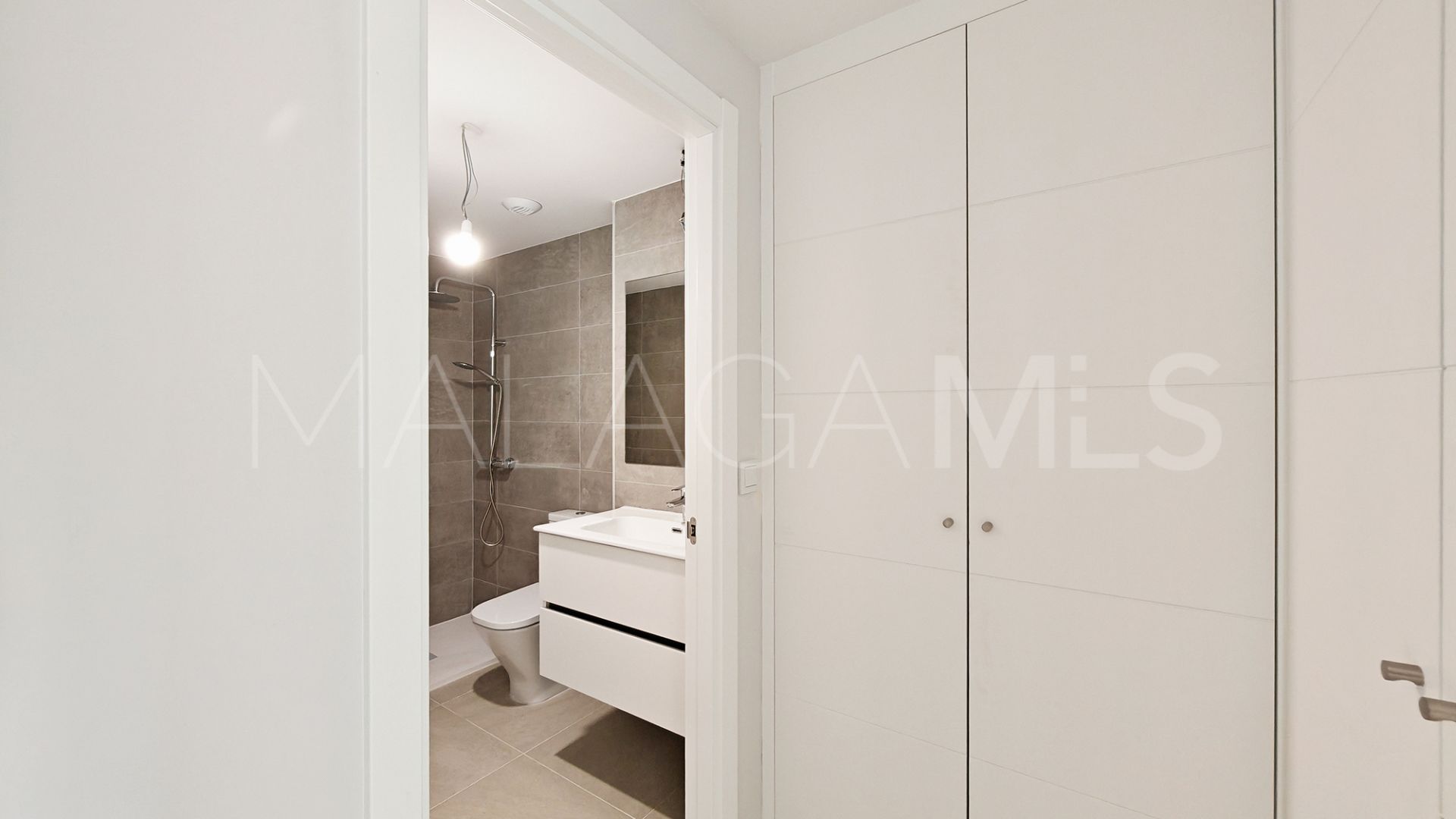 Erdgeschosswohnung for sale in Estepona