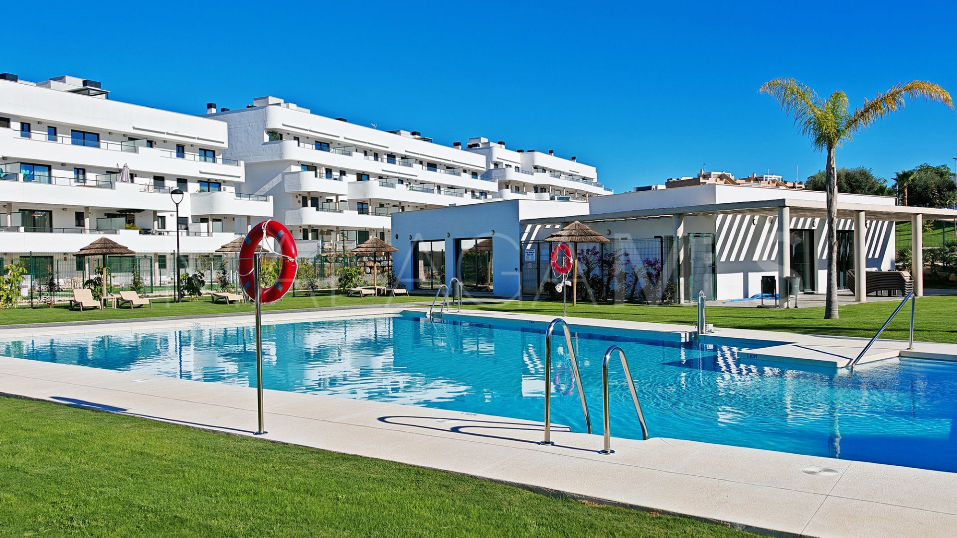 Erdgeschosswohnung for sale in Estepona