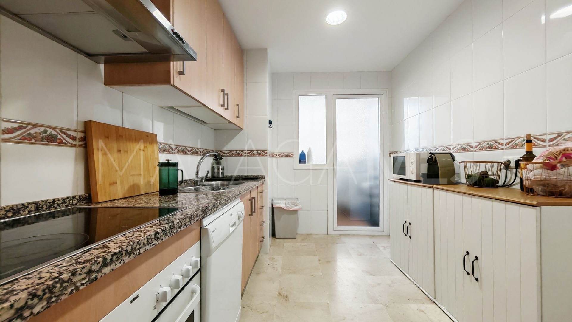 Erdgeschosswohnung for sale in Benalmadena