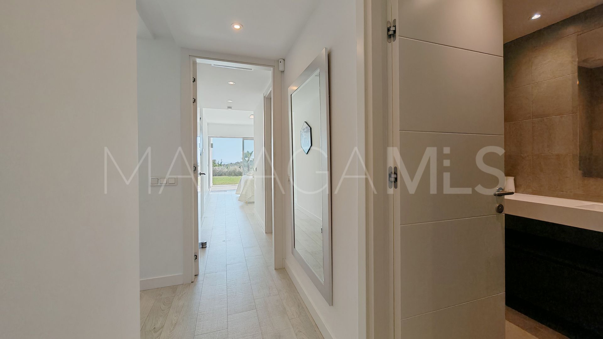Appartement rez de chaussée for sale in Alcazaba Lagoon