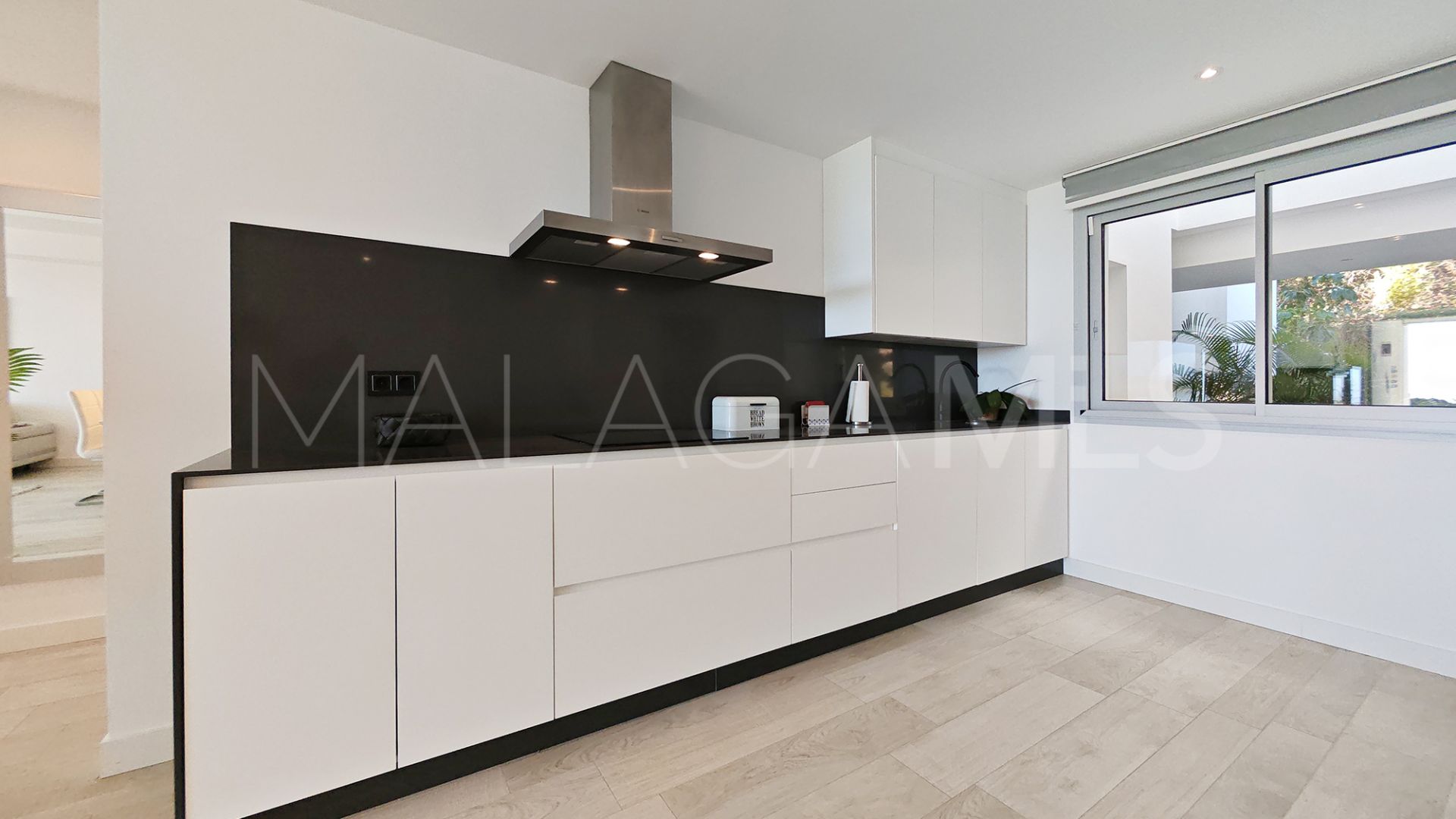 Appartement rez de chaussée for sale in Alcazaba Lagoon
