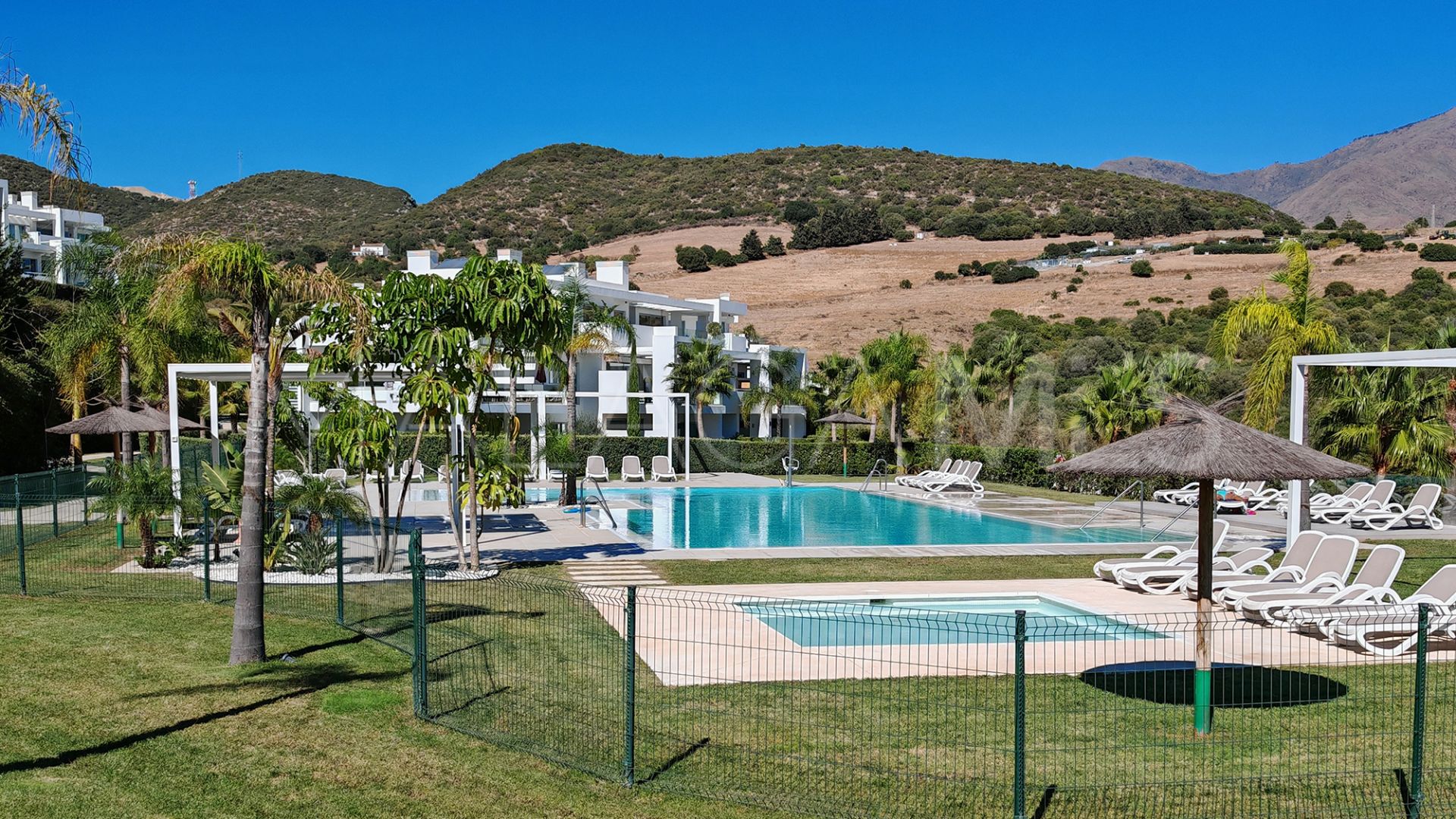 Appartement rez de chaussée for sale in Alcazaba Lagoon