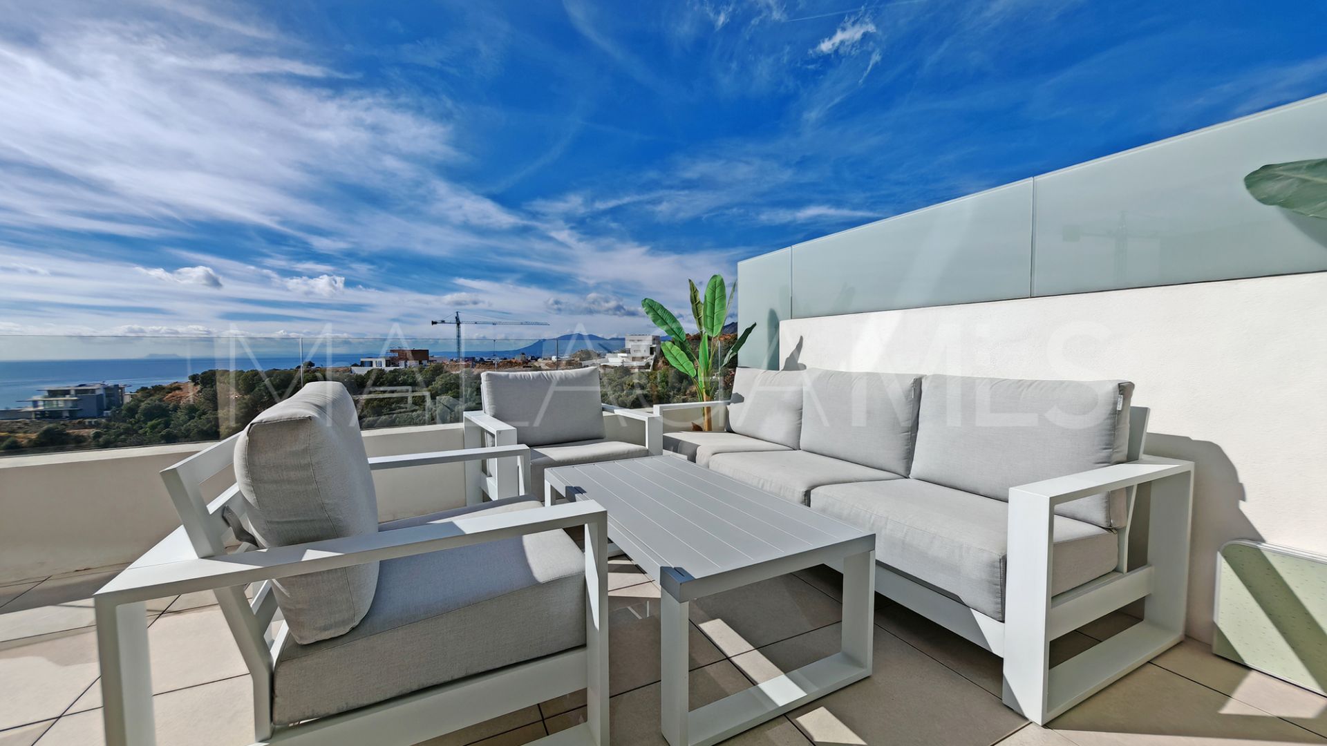 Duplex penthouse for sale in Los Altos de los Monteros