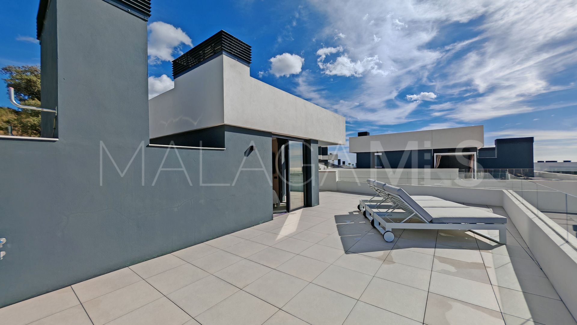 Duplex penthouse for sale in Los Altos de los Monteros