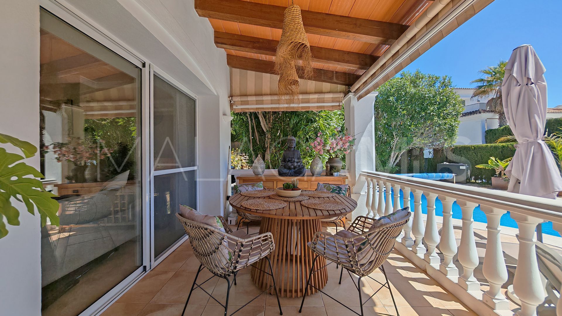 Villa for sale in Calahonda