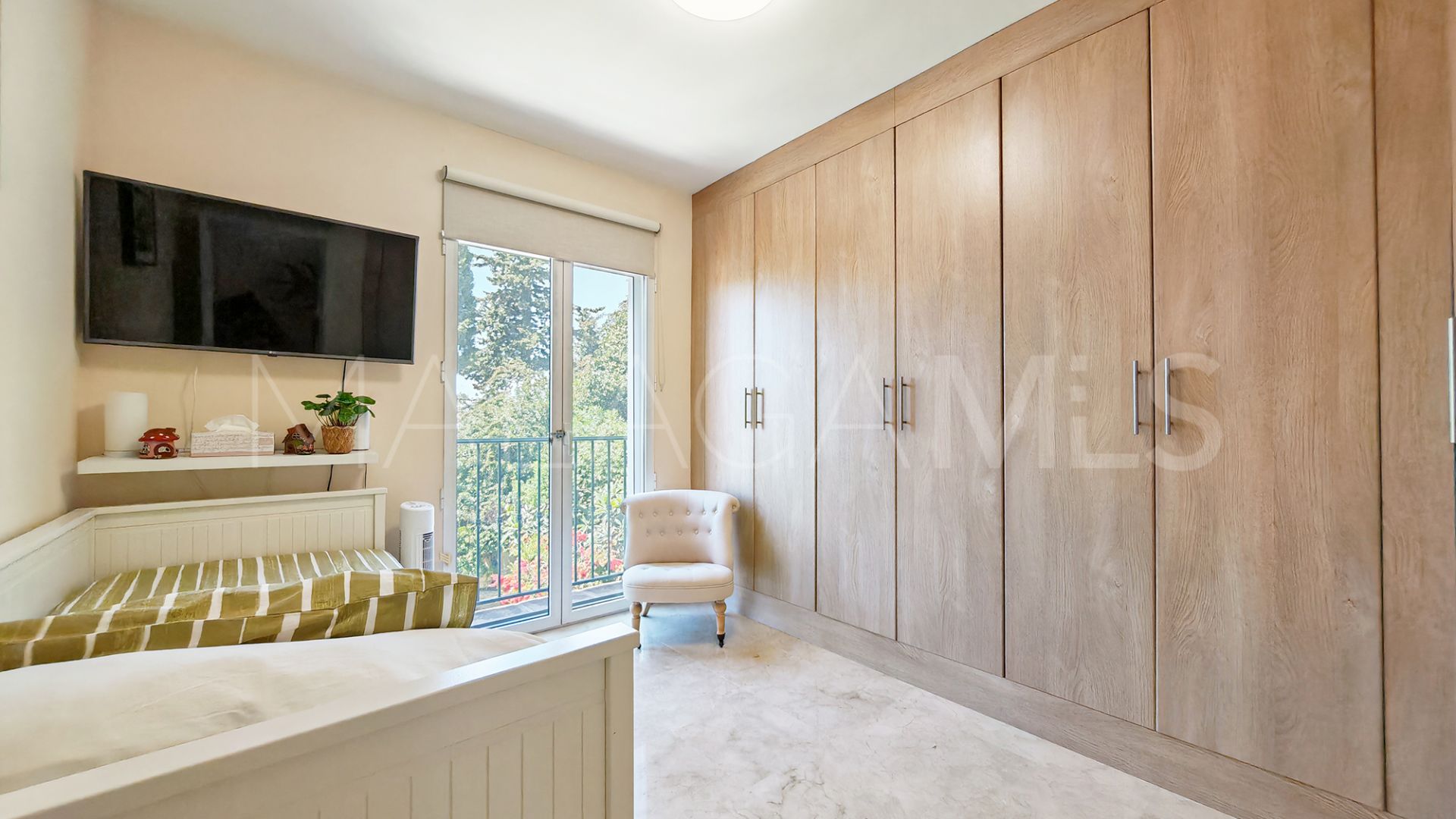 Villa for sale in Calahonda