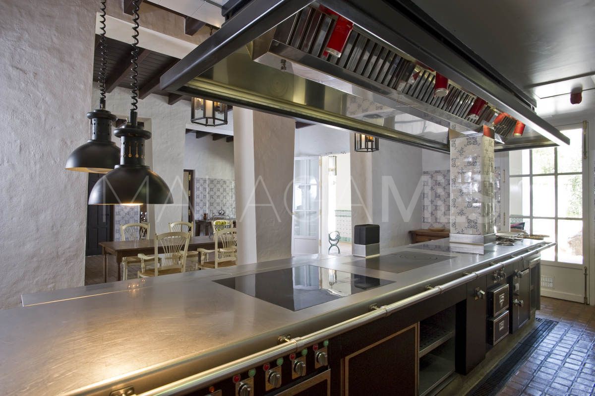 For sale 35 bedrooms hotel in Torreblanca