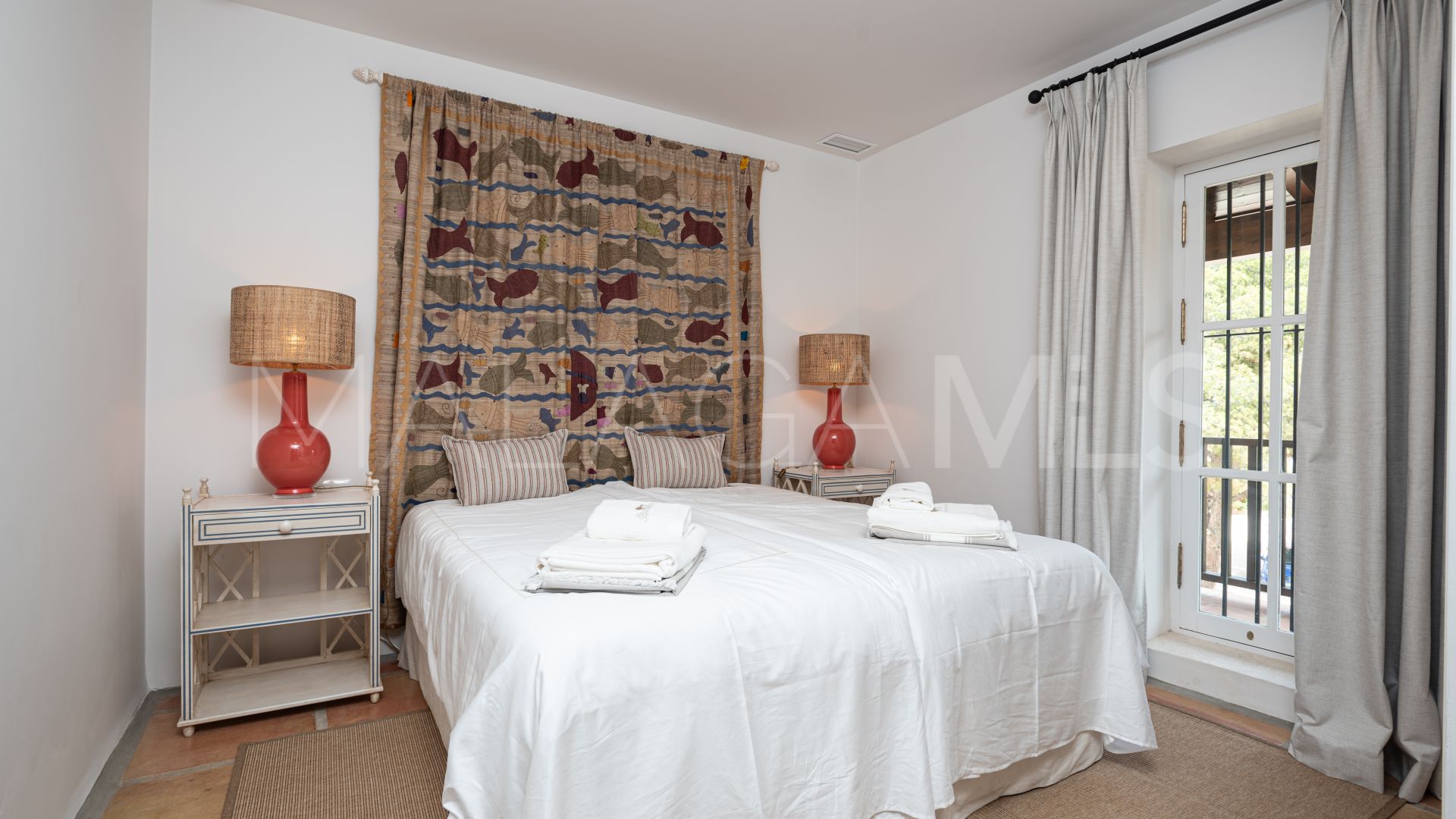 For sale 35 bedrooms hotel in Torreblanca