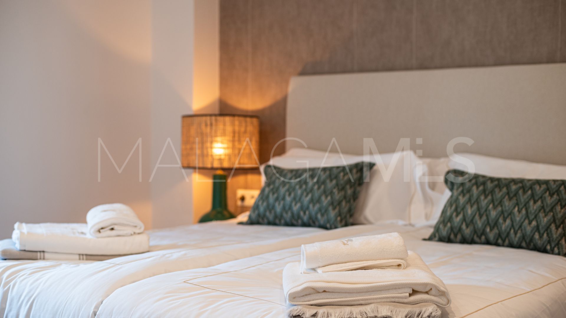 For sale 35 bedrooms hotel in Torreblanca