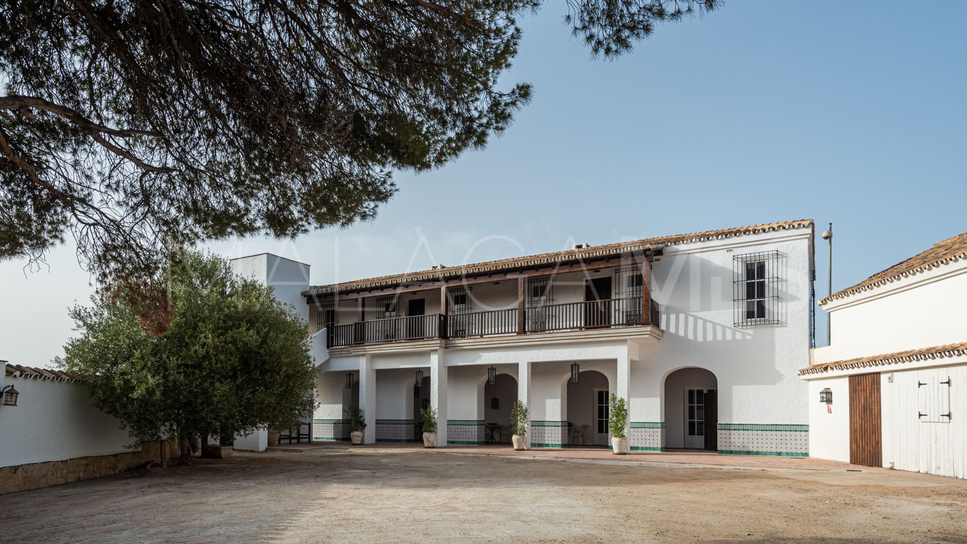 For sale 35 bedrooms hotel in Torreblanca