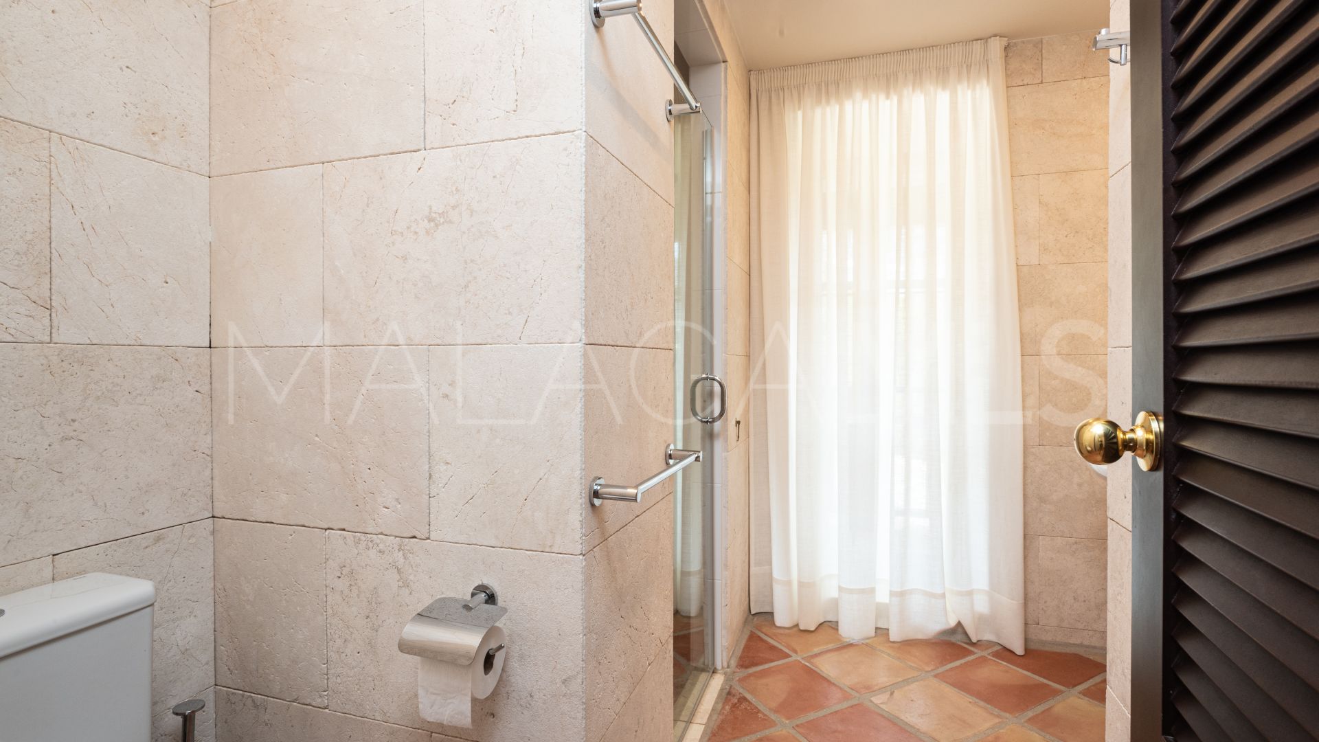 For sale 35 bedrooms hotel in Torreblanca