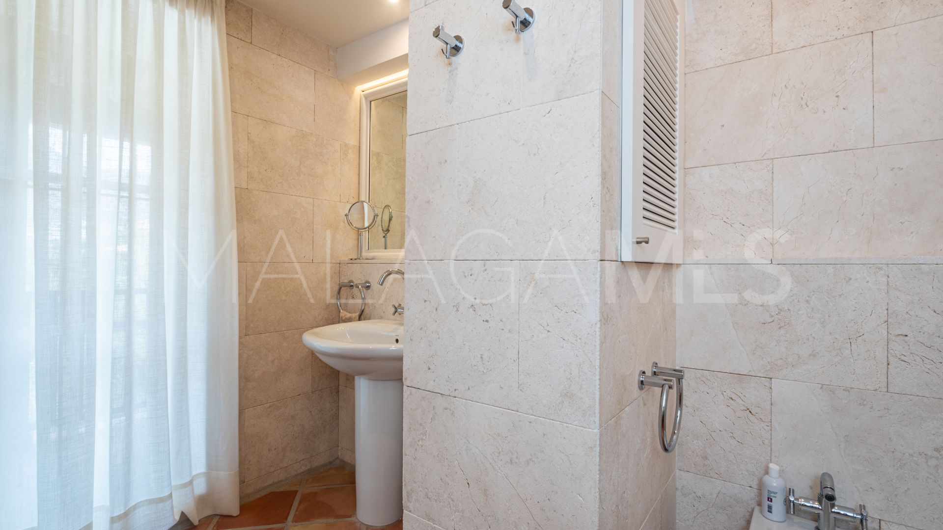 For sale 35 bedrooms hotel in Torreblanca