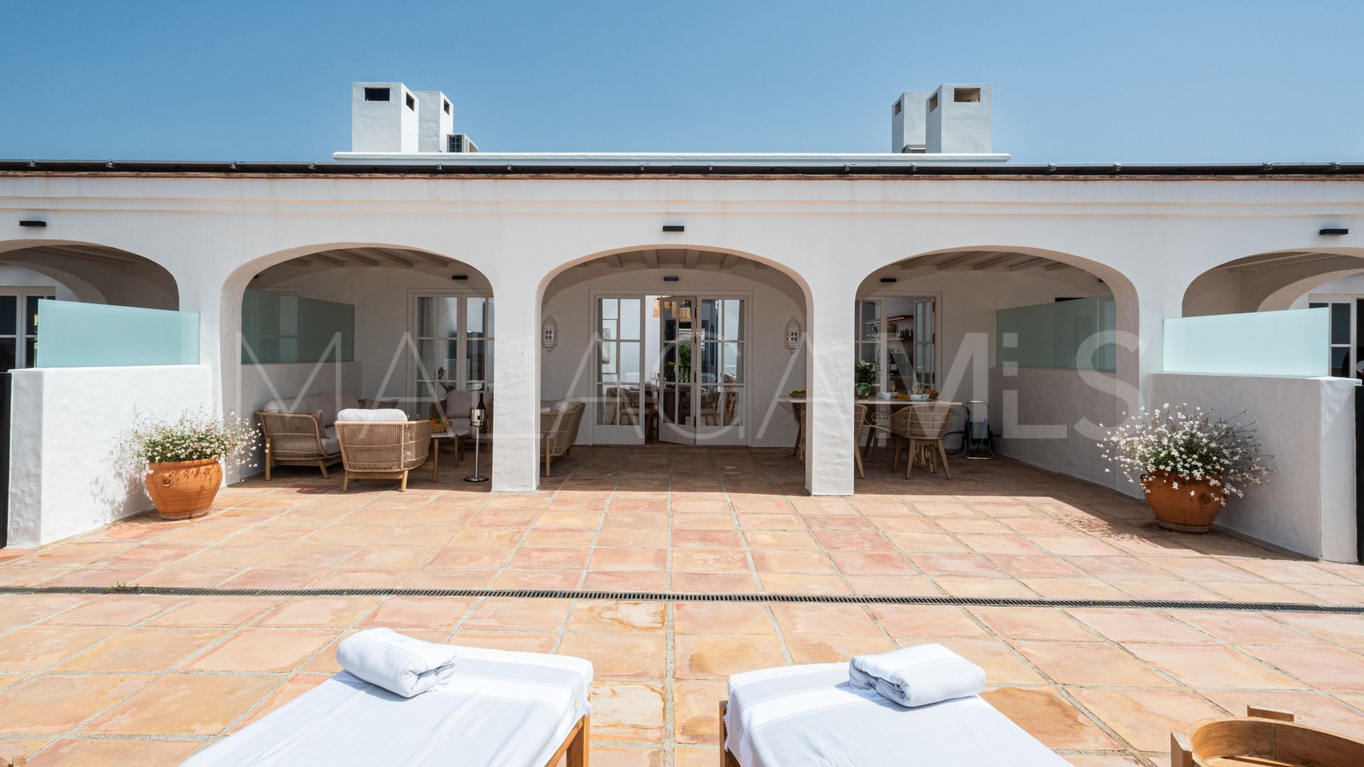 For sale 35 bedrooms hotel in Torreblanca