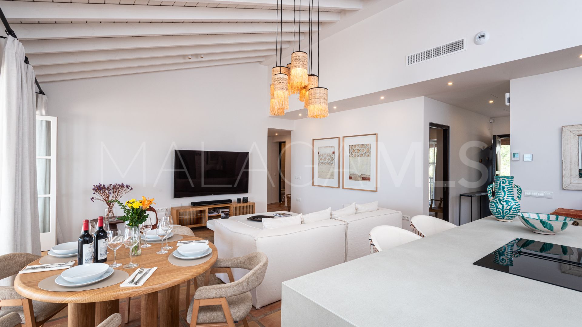 For sale 35 bedrooms hotel in Torreblanca