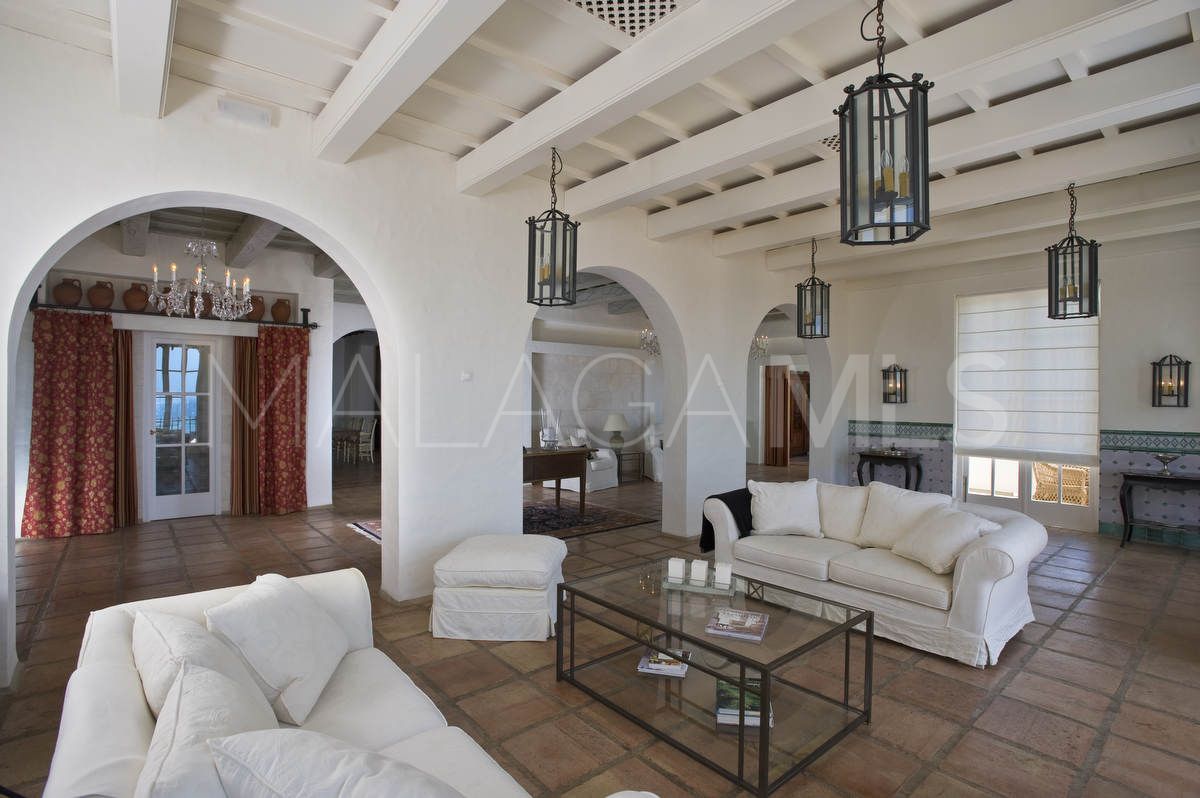 For sale 35 bedrooms hotel in Torreblanca