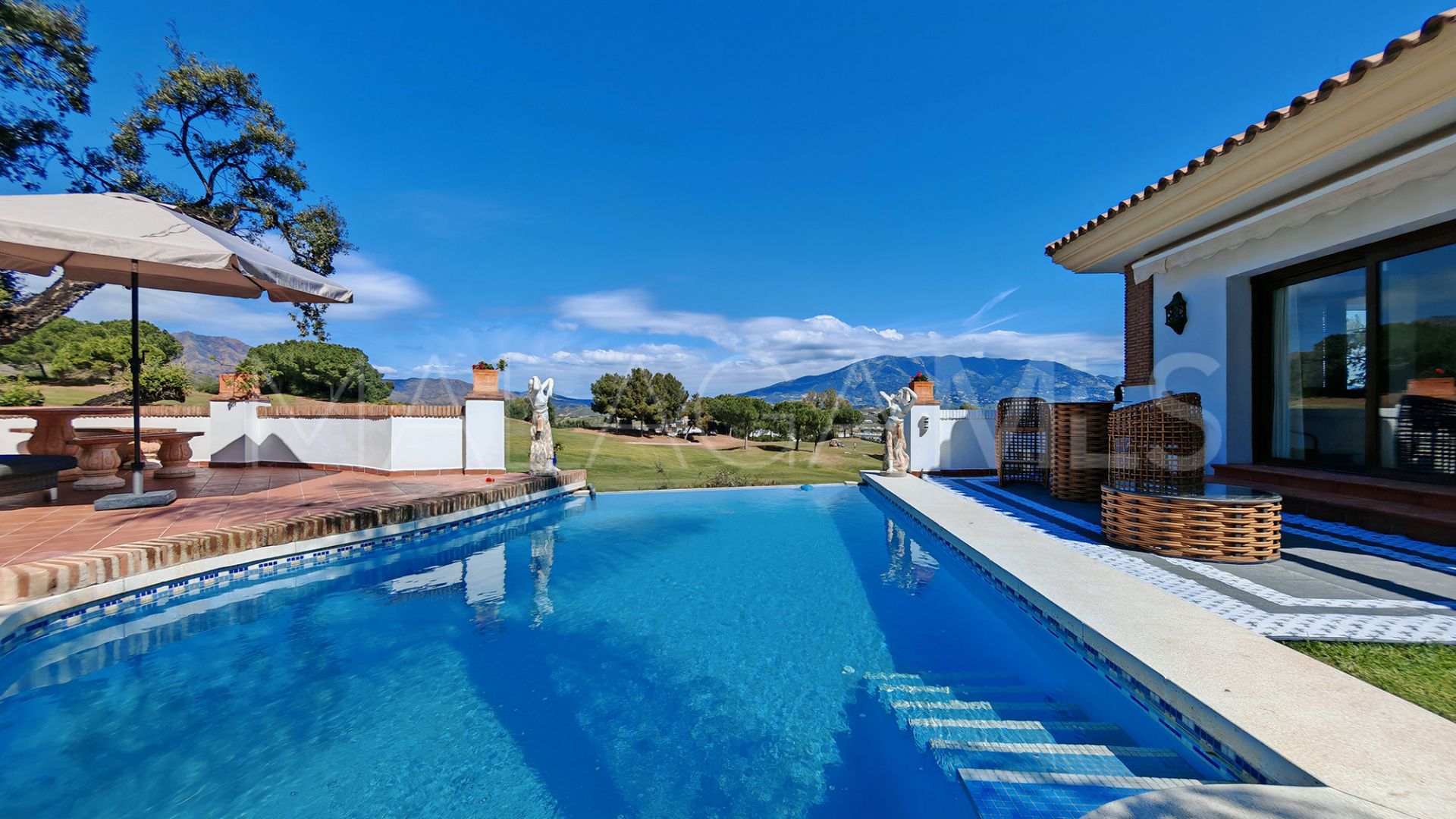 Villa for sale in La Cala Golf Resort
