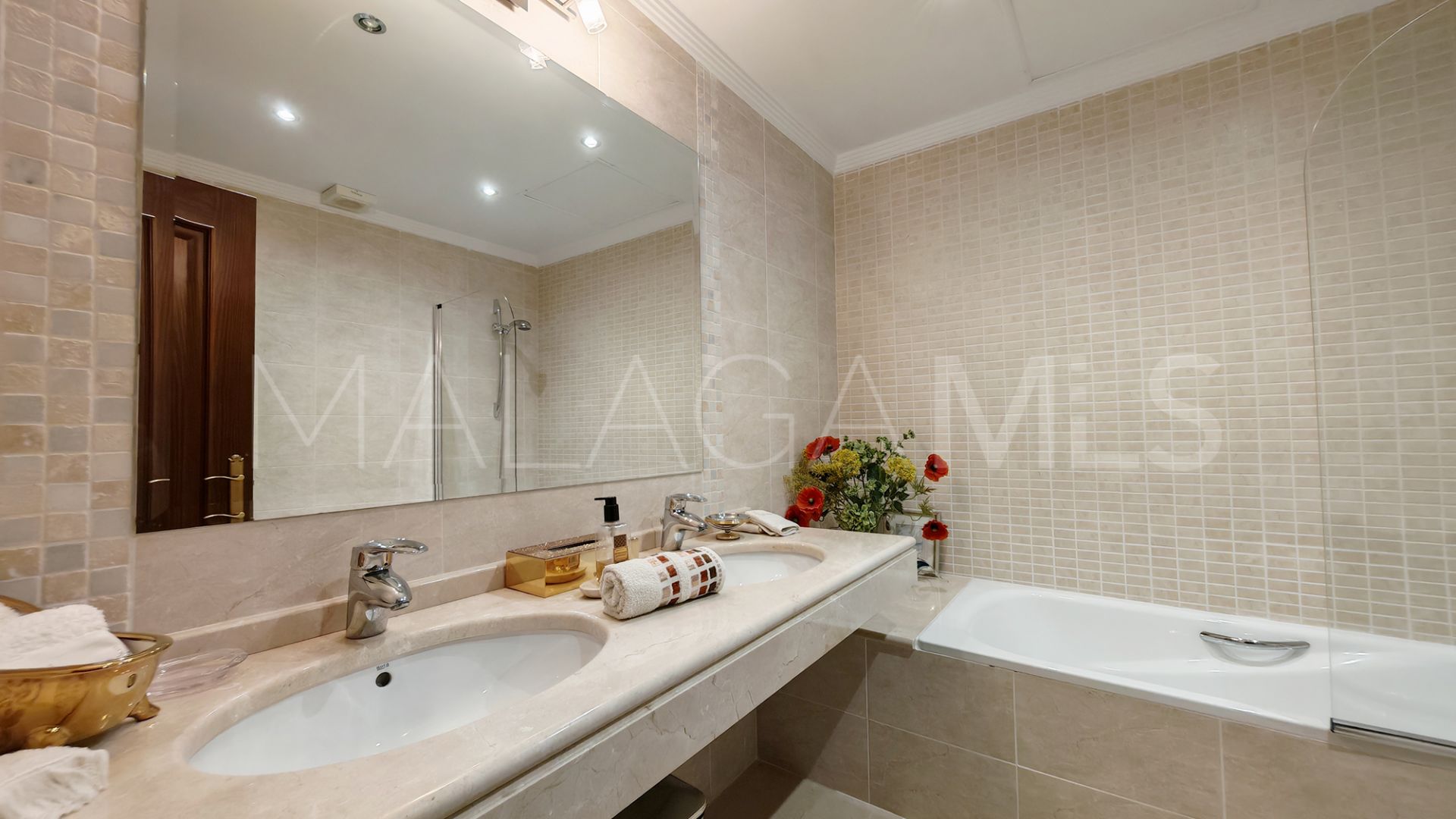 Villa for sale in La Cala Golf Resort