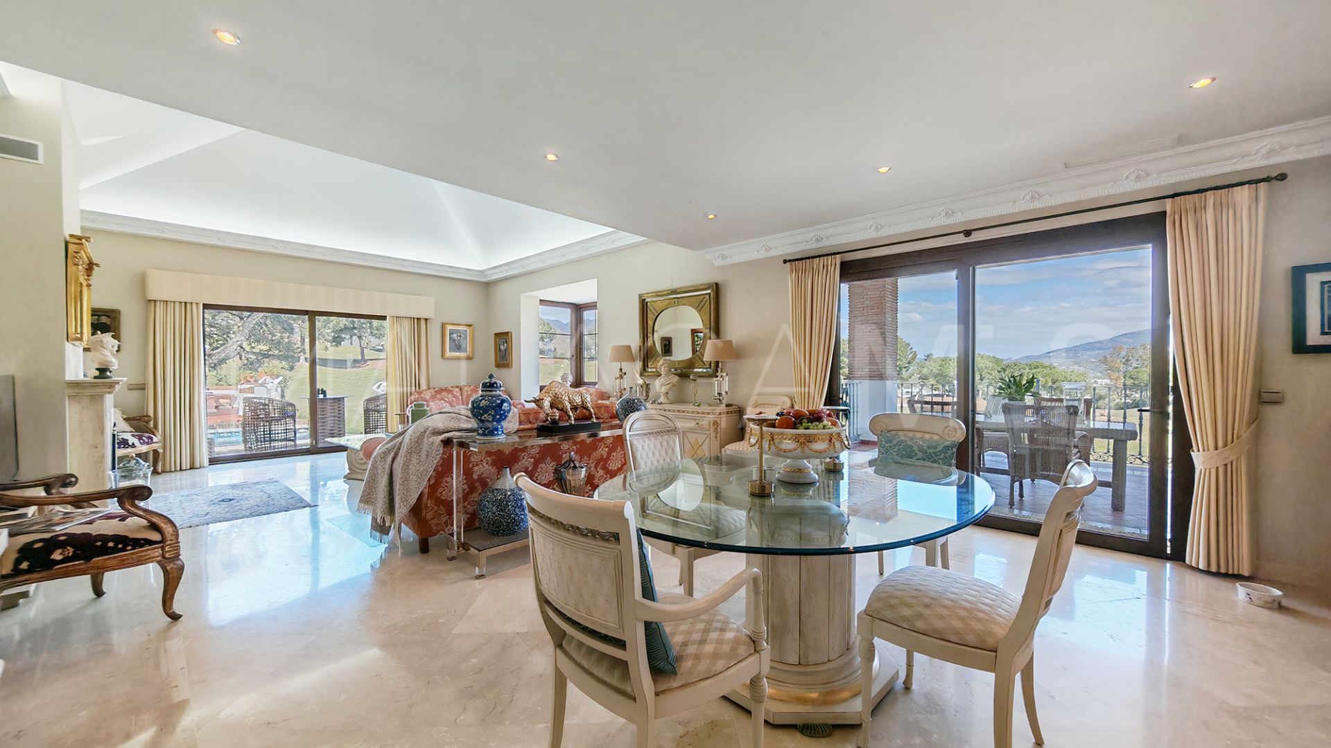 Villa for sale in La Cala Golf Resort