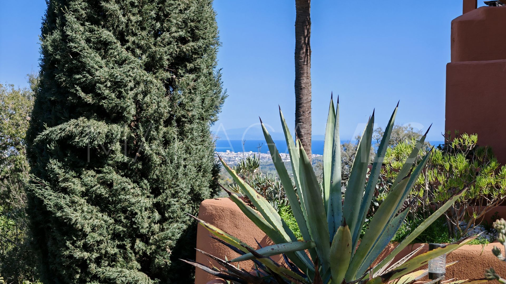 Tvåvåningslägenhet for sale in La Mairena