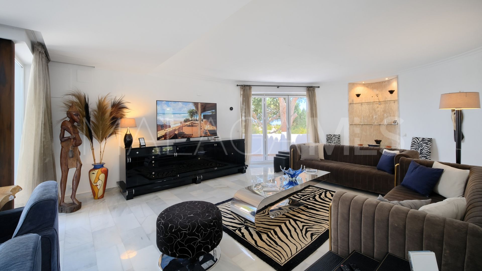 Villa for sale in Sitio de Calahonda