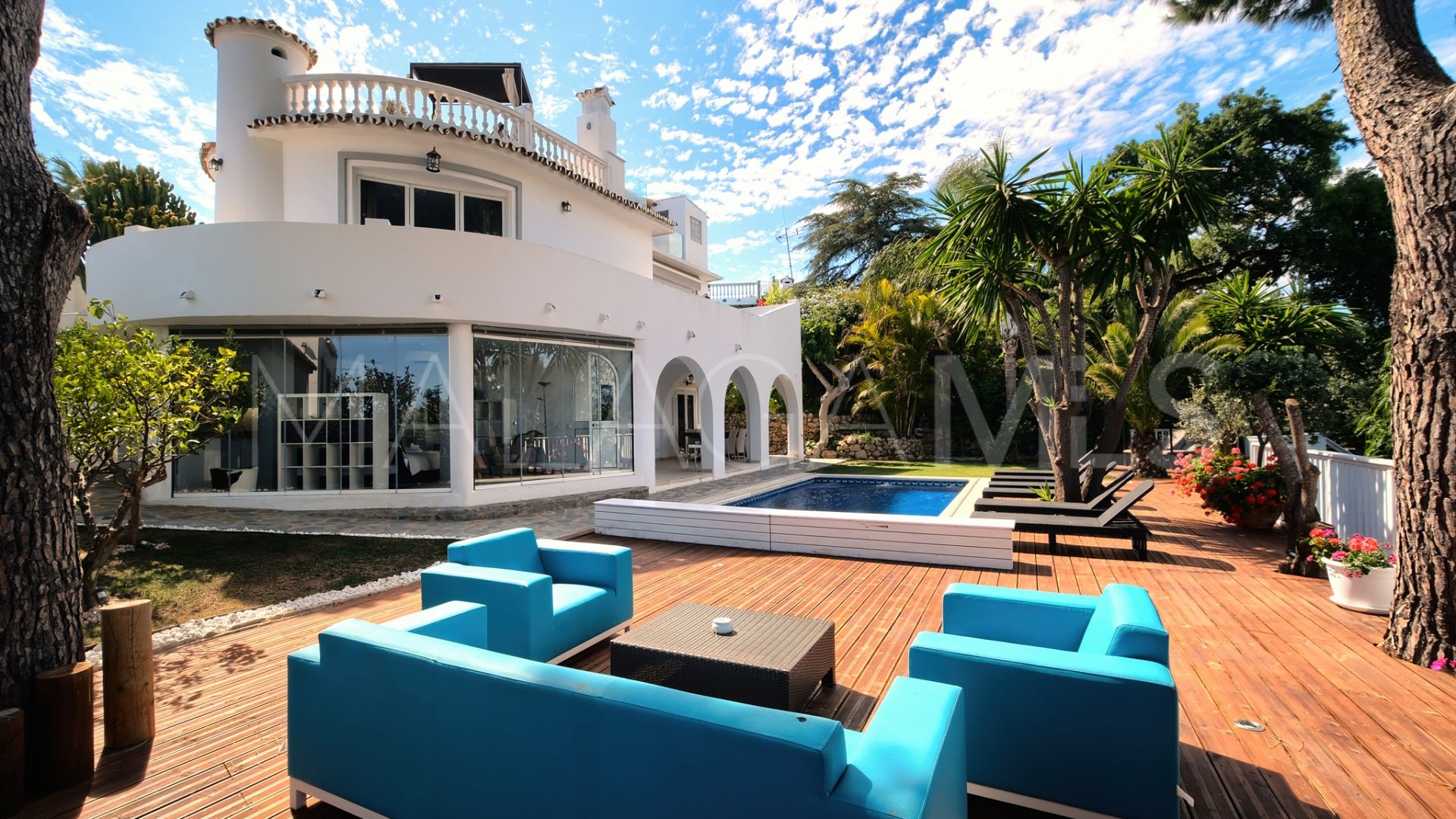 Villa for sale in Sitio de Calahonda