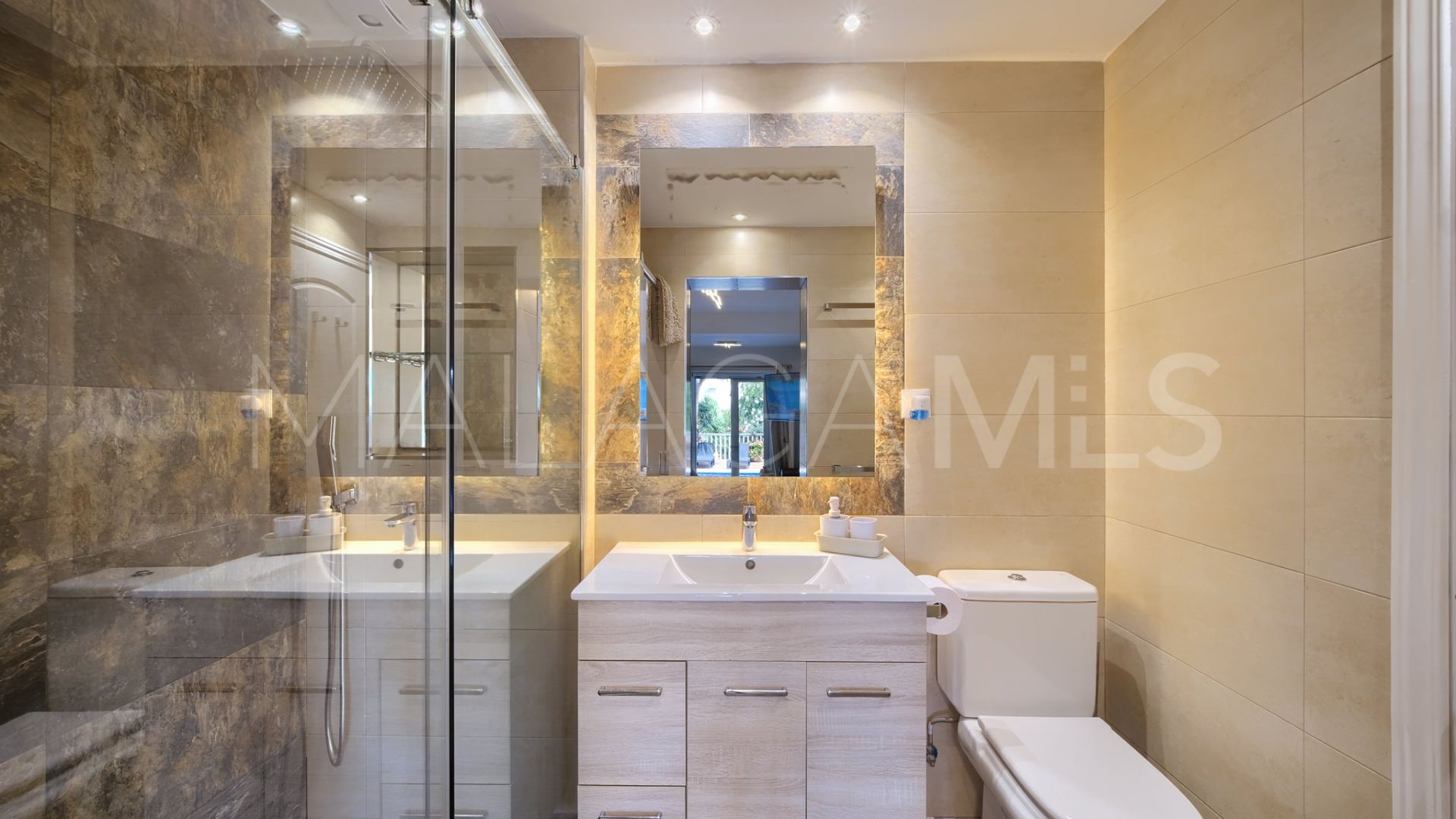 Villa for sale in Sitio de Calahonda