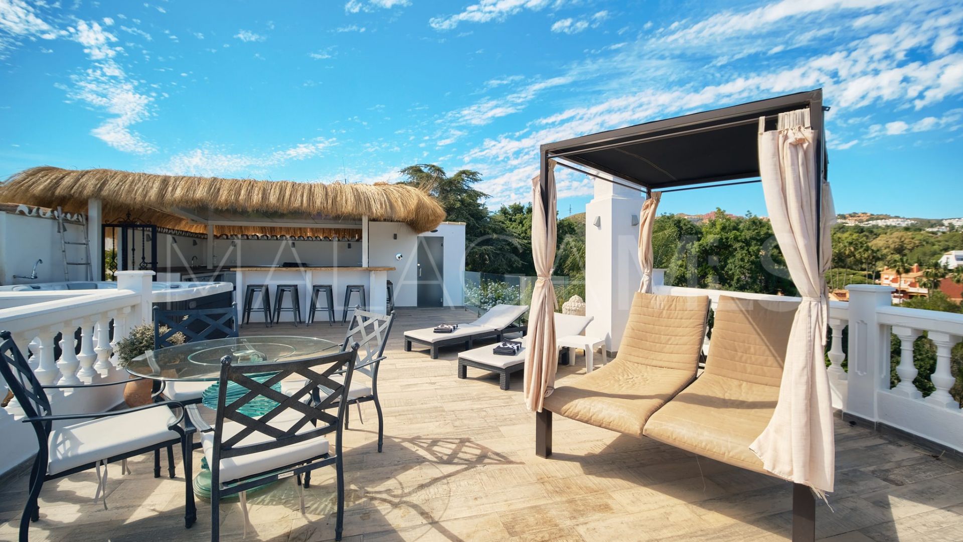 Villa for sale in Sitio de Calahonda