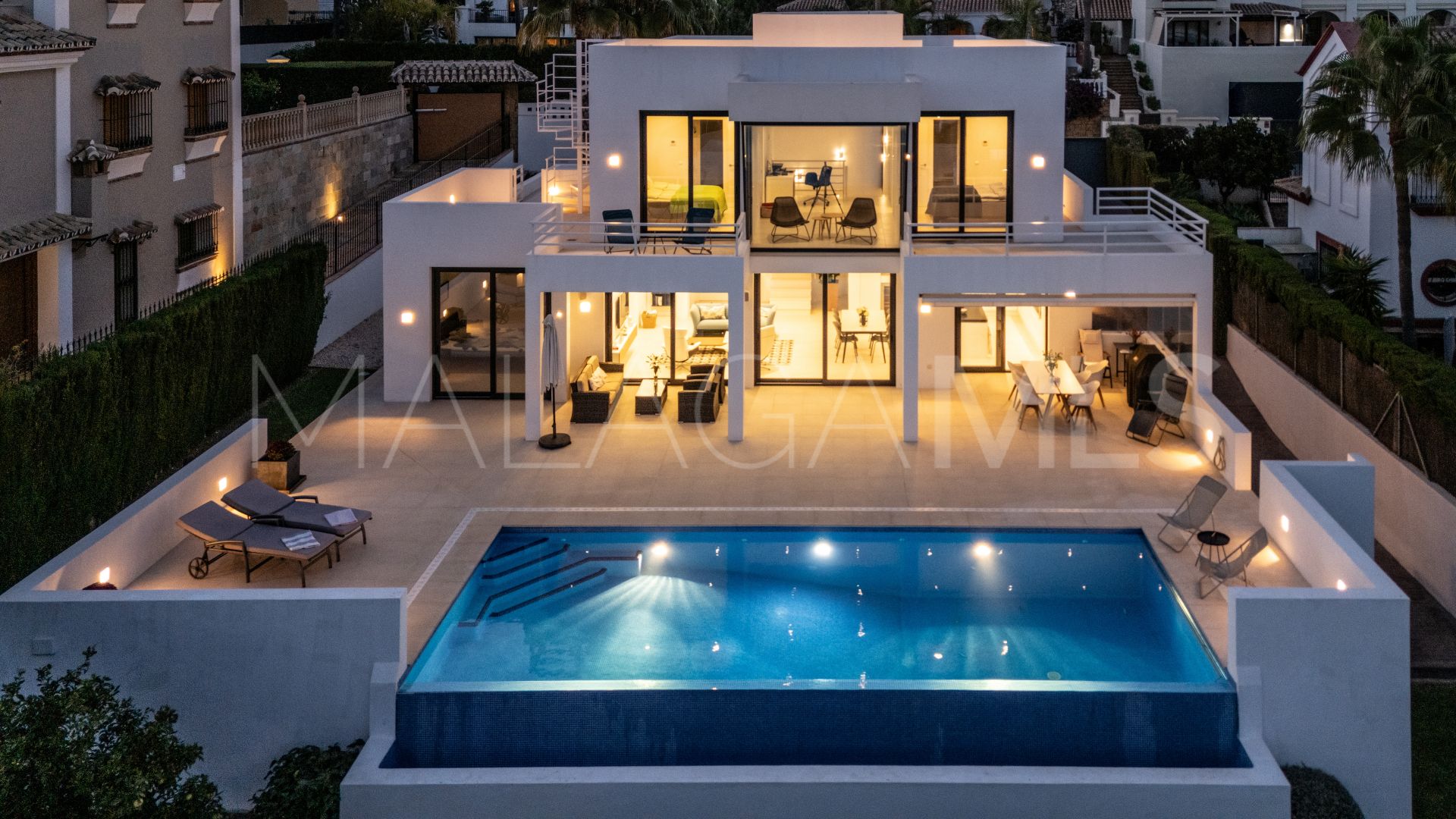 Villa for sale in Cala de Mijas