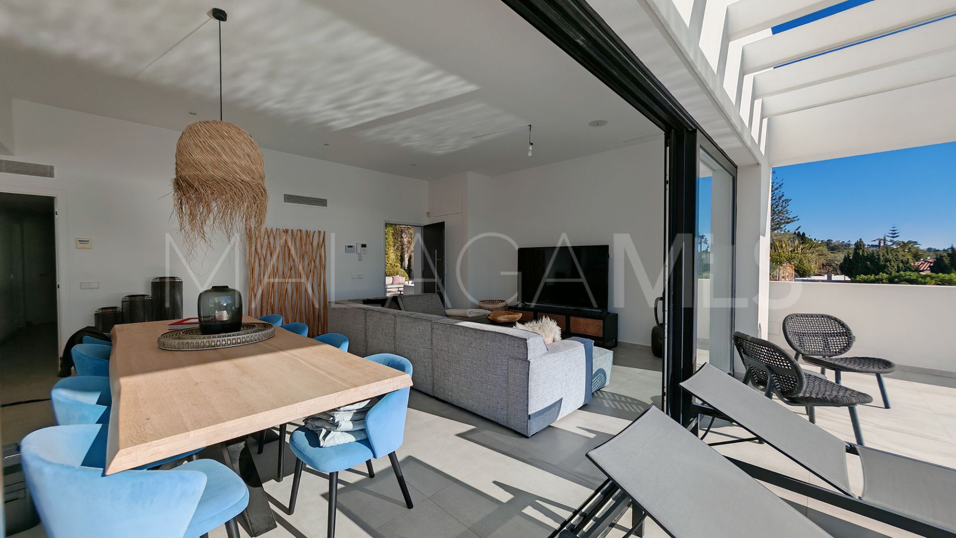 Villa for sale in El Chaparral de 5 bedrooms