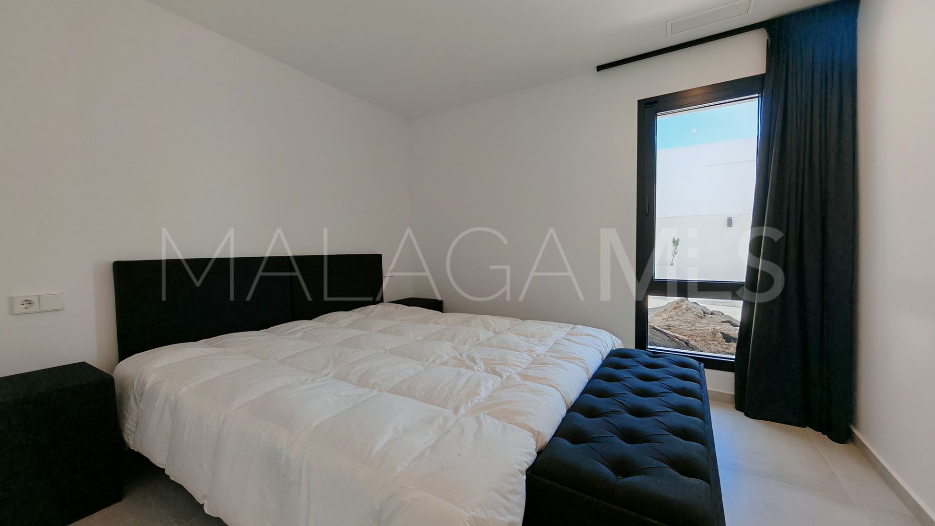 Villa for sale in El Chaparral de 5 bedrooms