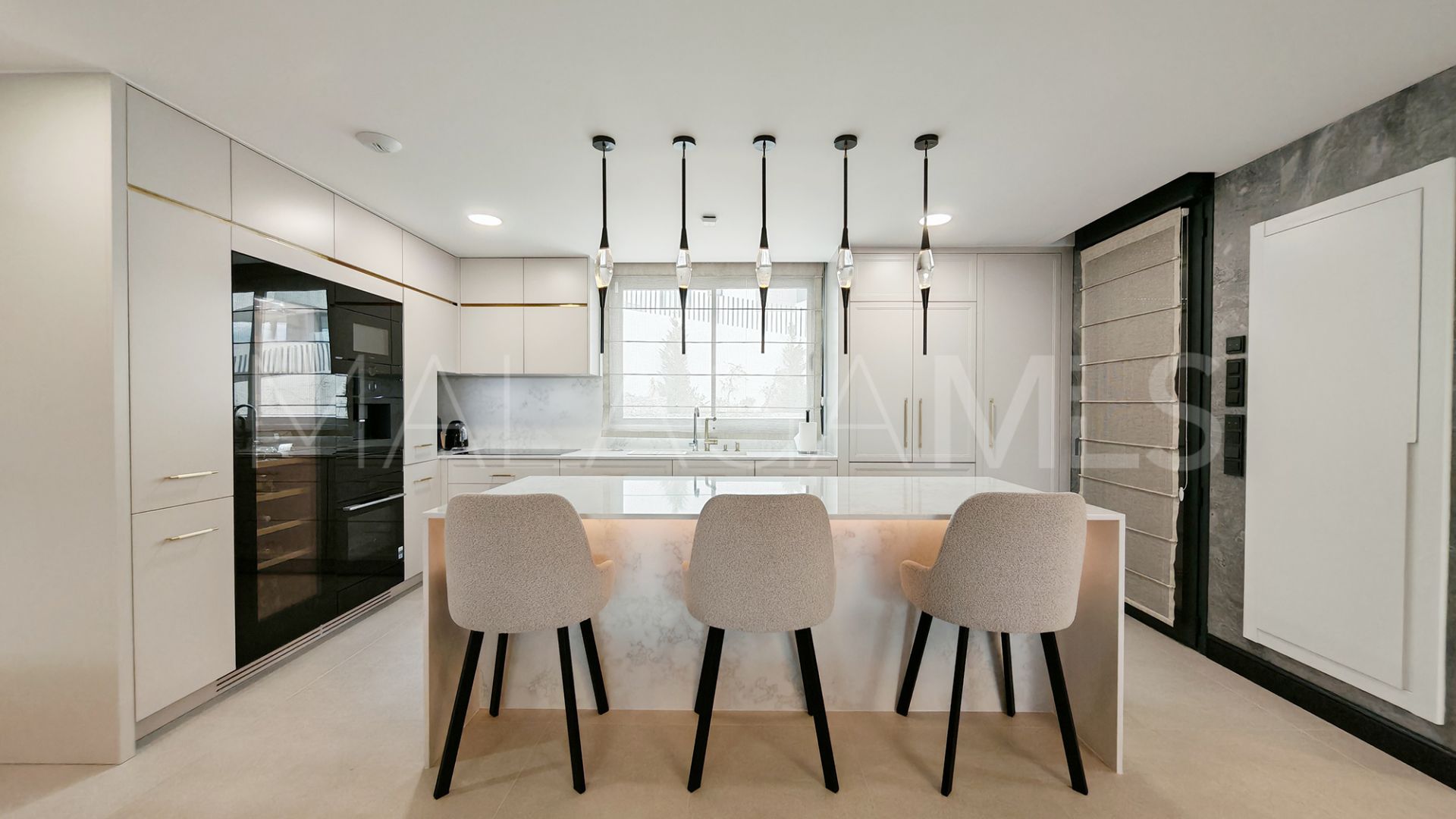 Penthaus for sale in Marbella City