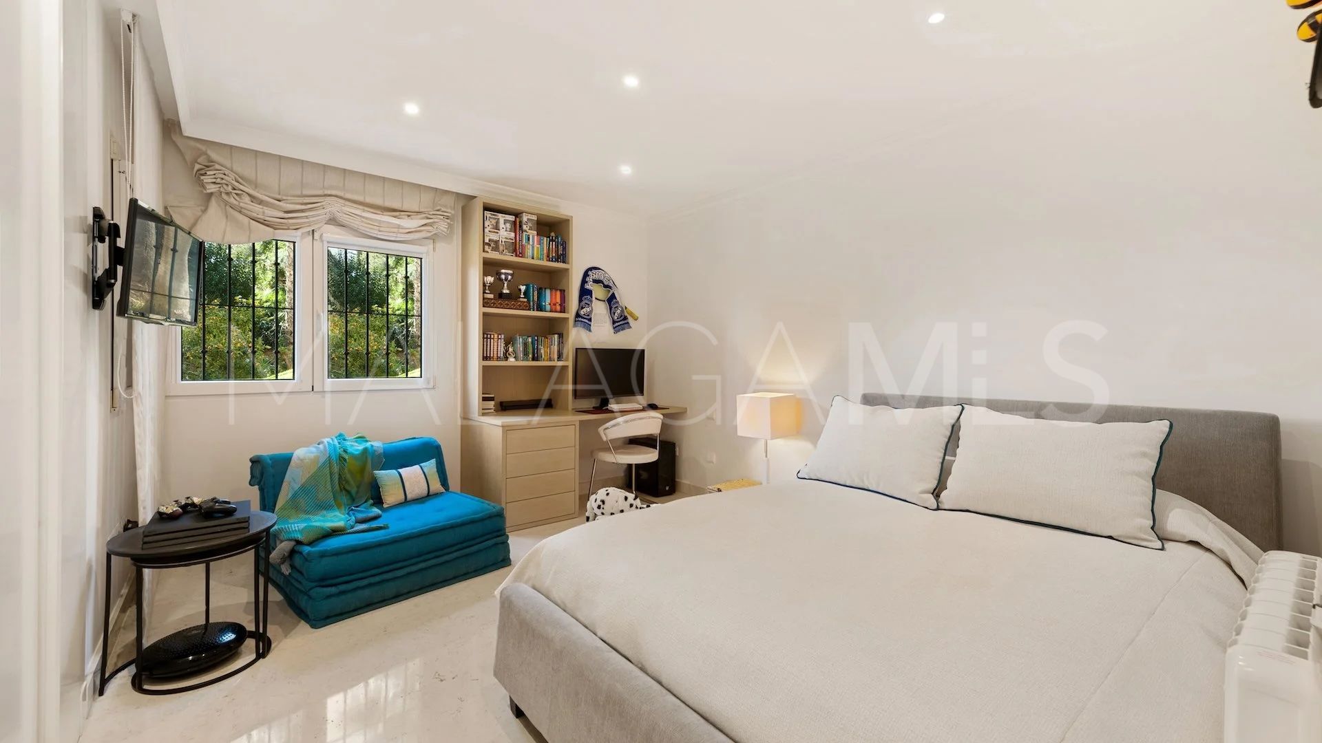 Las Cascadas 4 bedrooms ground floor duplex for sale