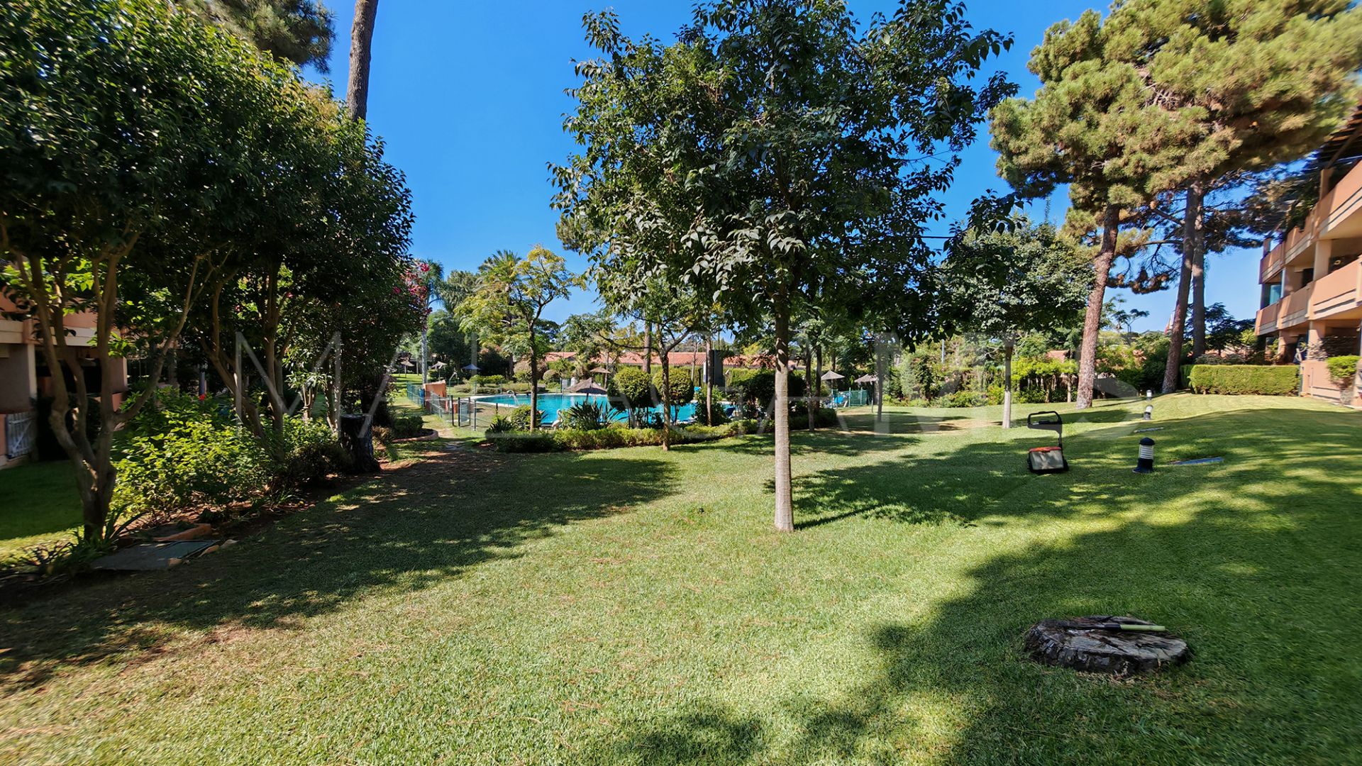 Appartement terrasse for sale in Elviria