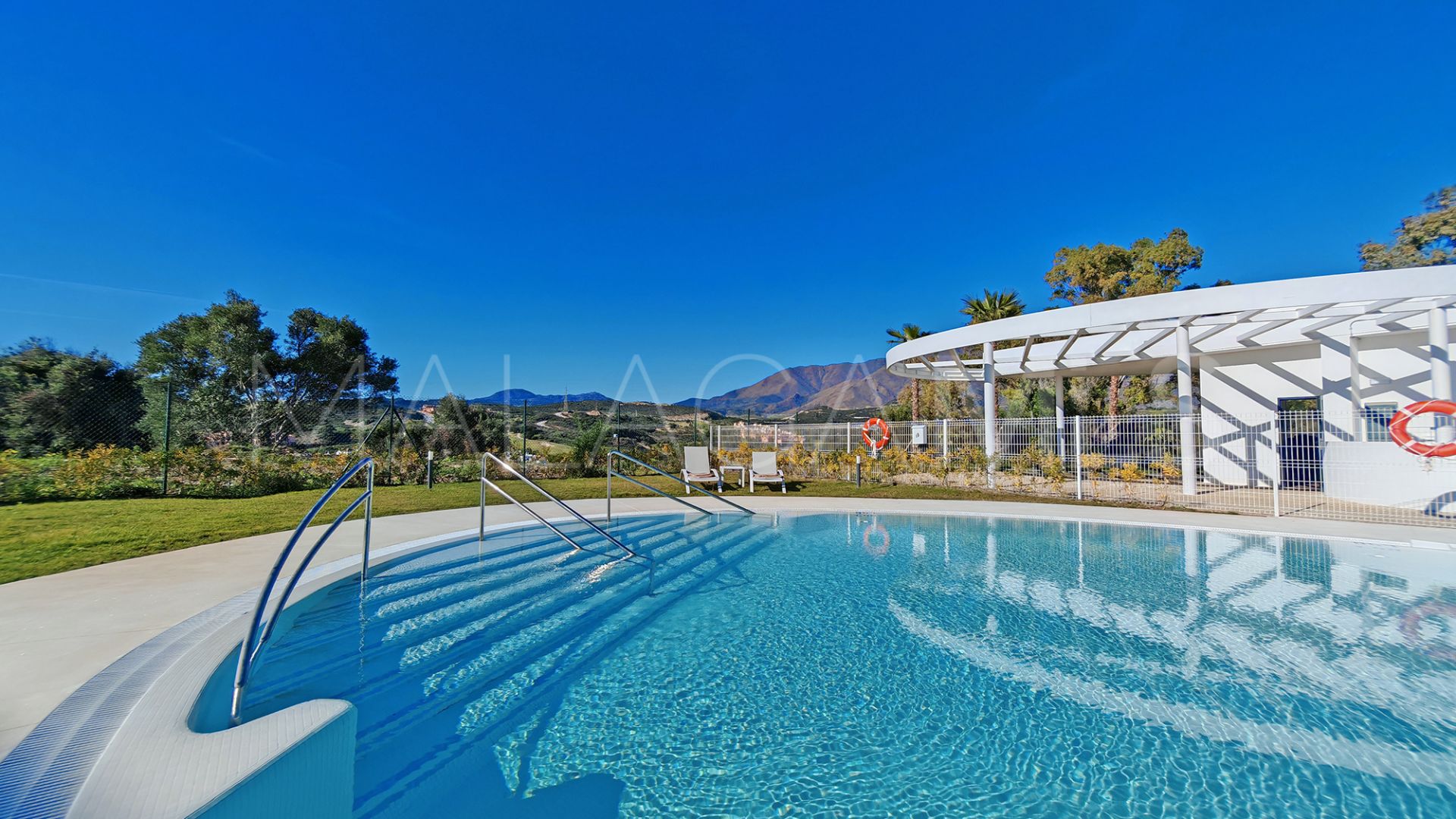 2 bedrooms apartment for sale in Estepona