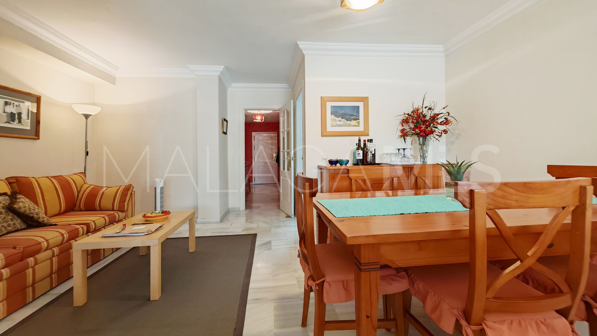 Lägenhet for sale in Elviria