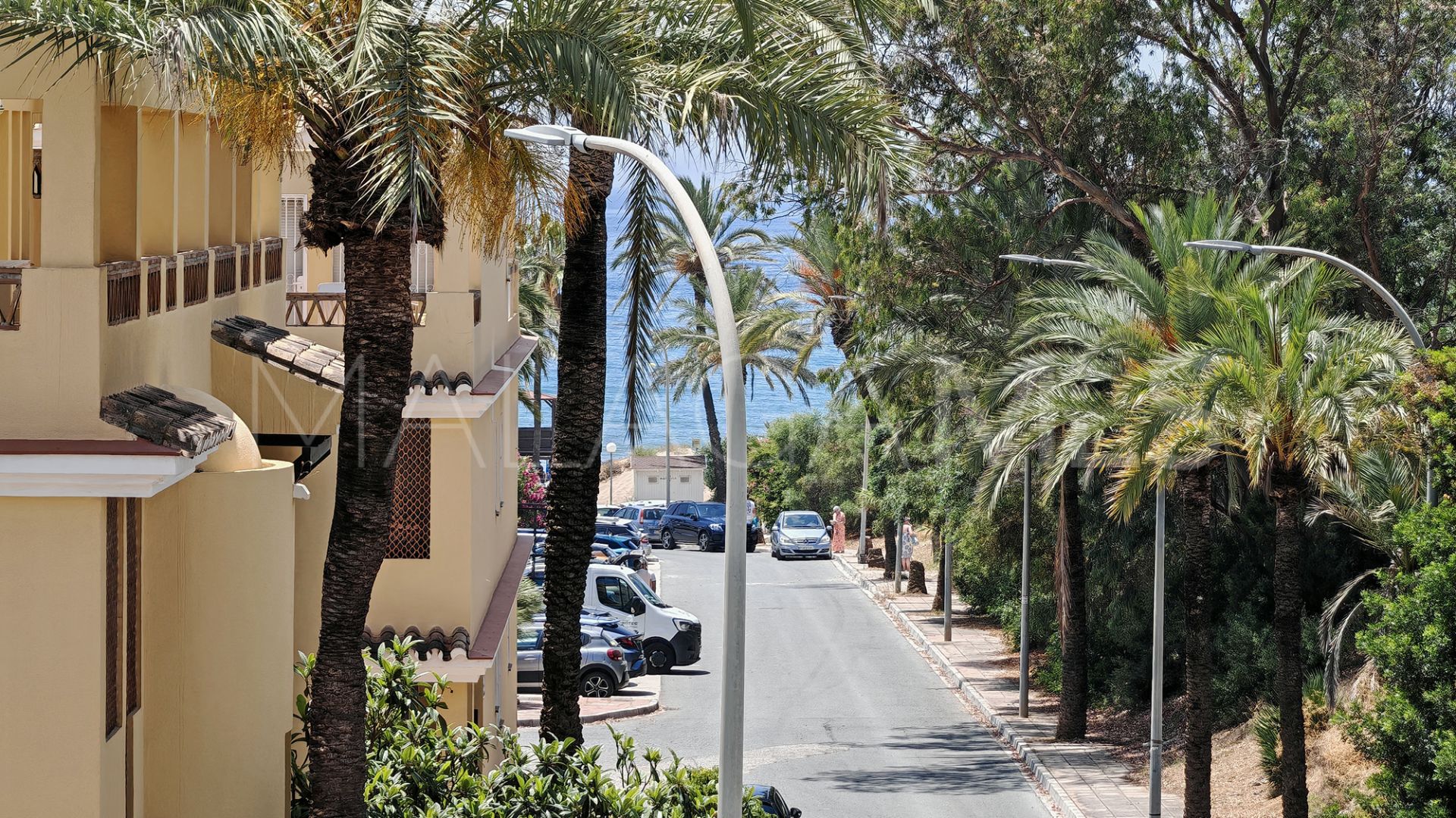 Lägenhet for sale in Elviria